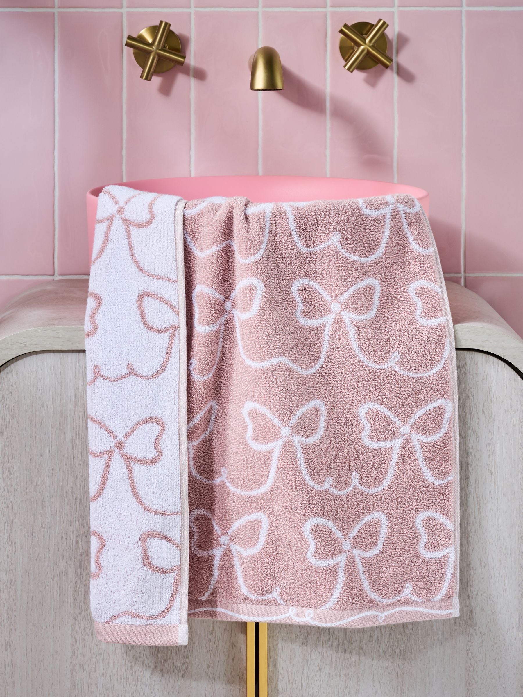 Pink Bow 100% cotton hand and bath towel, imported from the UK