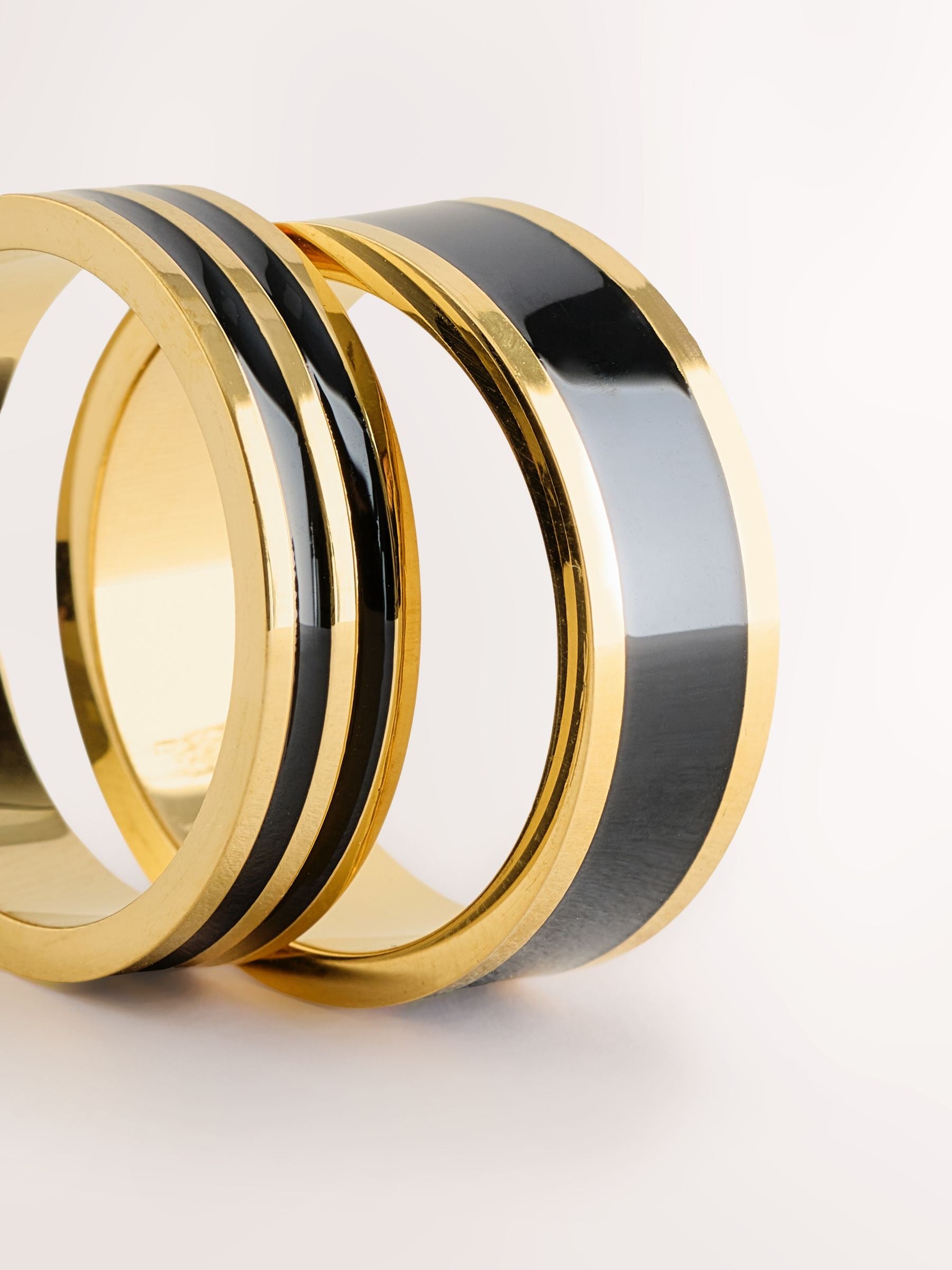 Gold plated steel two tone ring multipack (British brand)
