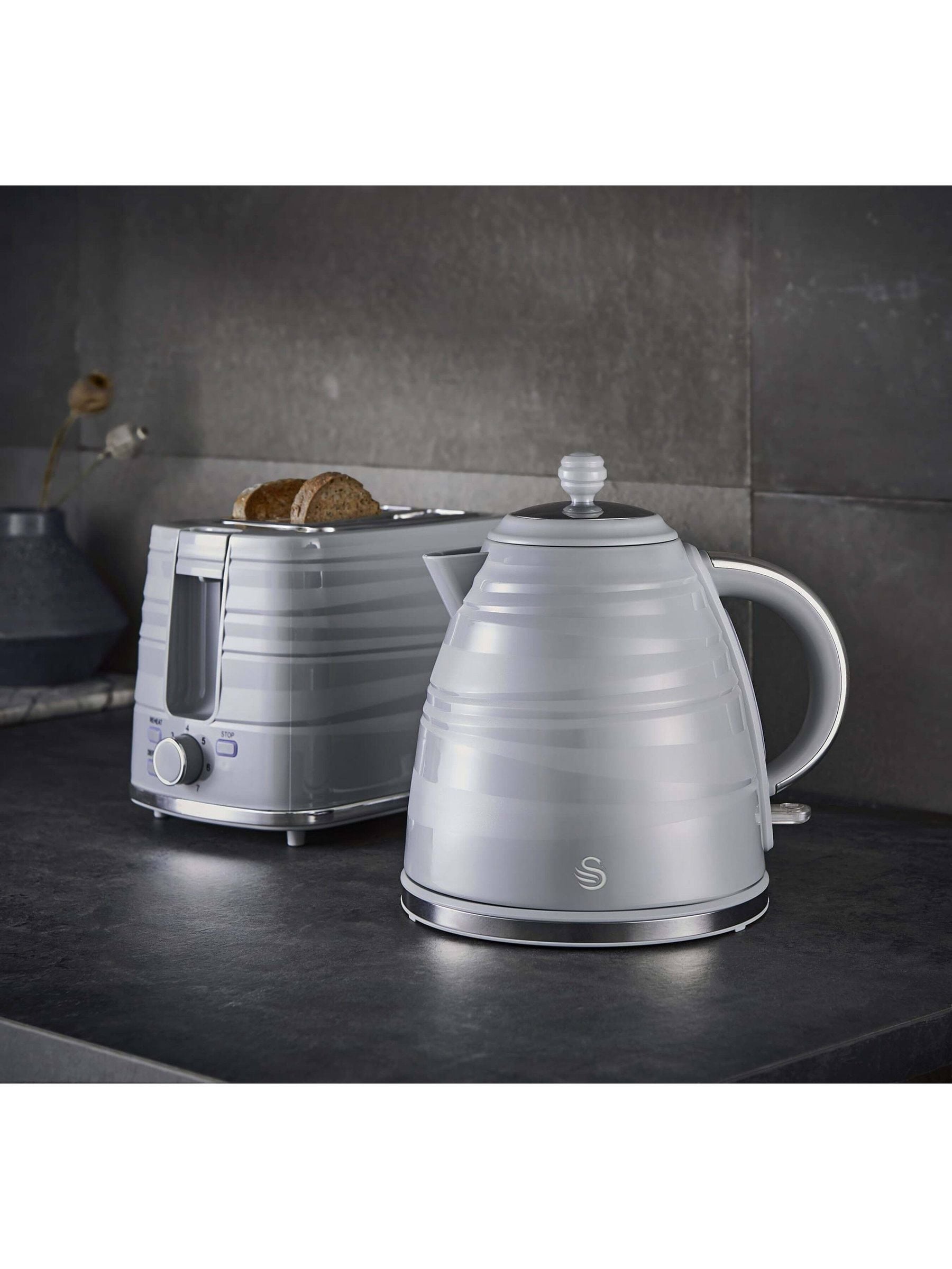 Swan White Symphony 2 slice toaster (British brand)