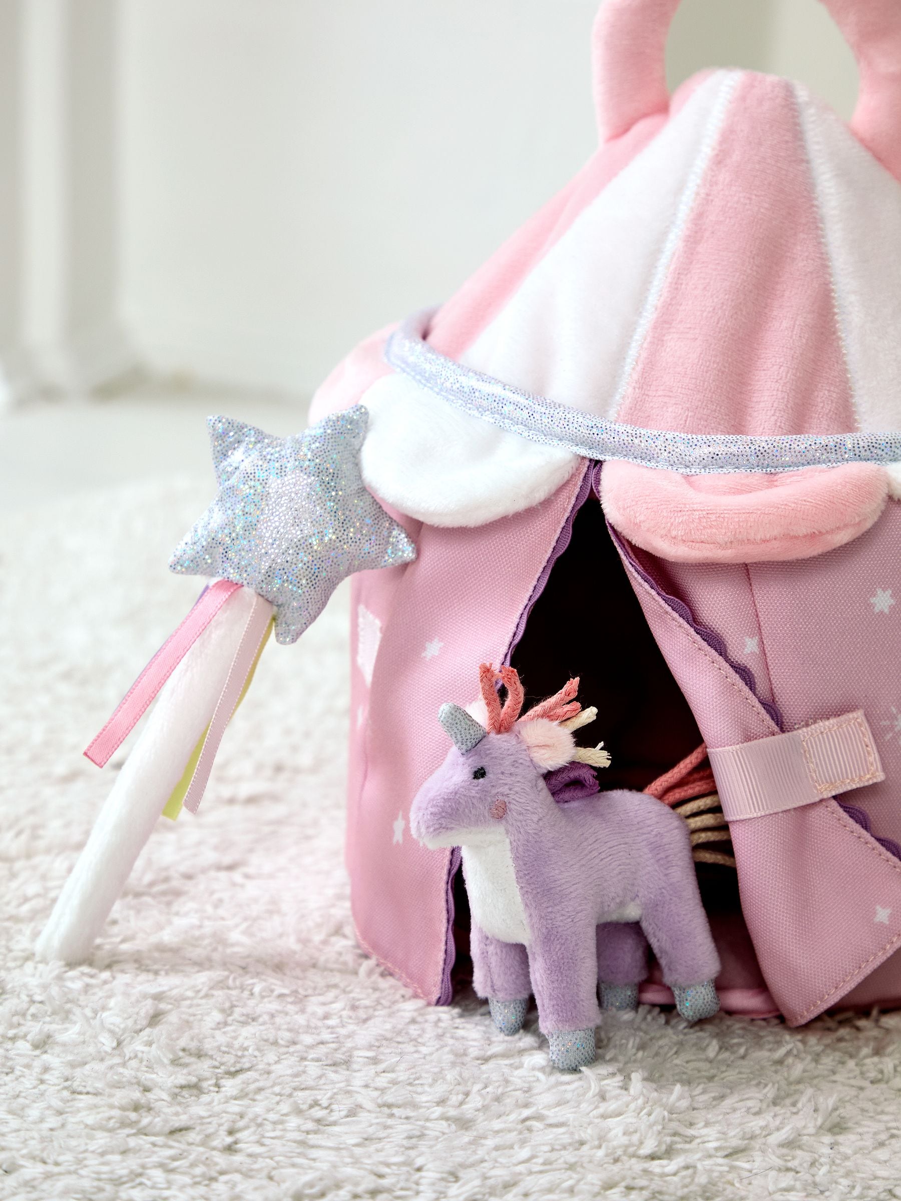 JoJo Maman Bébé unicorn playset tent with plush characters - British product