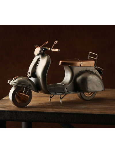 Next Widdop Silver Harvey Makin Scooter Ornament Decorative Sculpture 15x28x9cm - اشترِ عبر الإنترنت من McGrocer