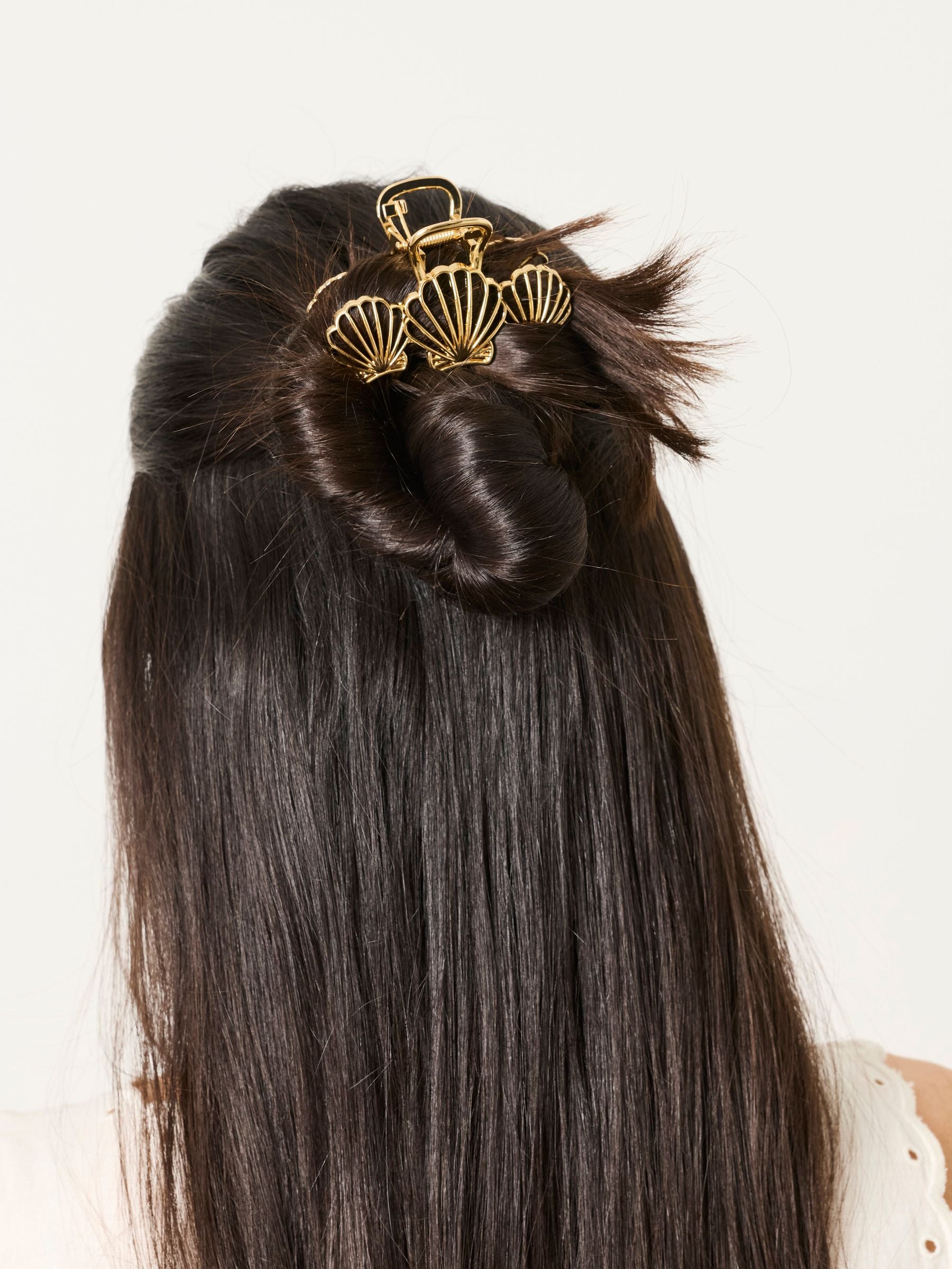 FatFace gold tone metal shell claw clip - British product