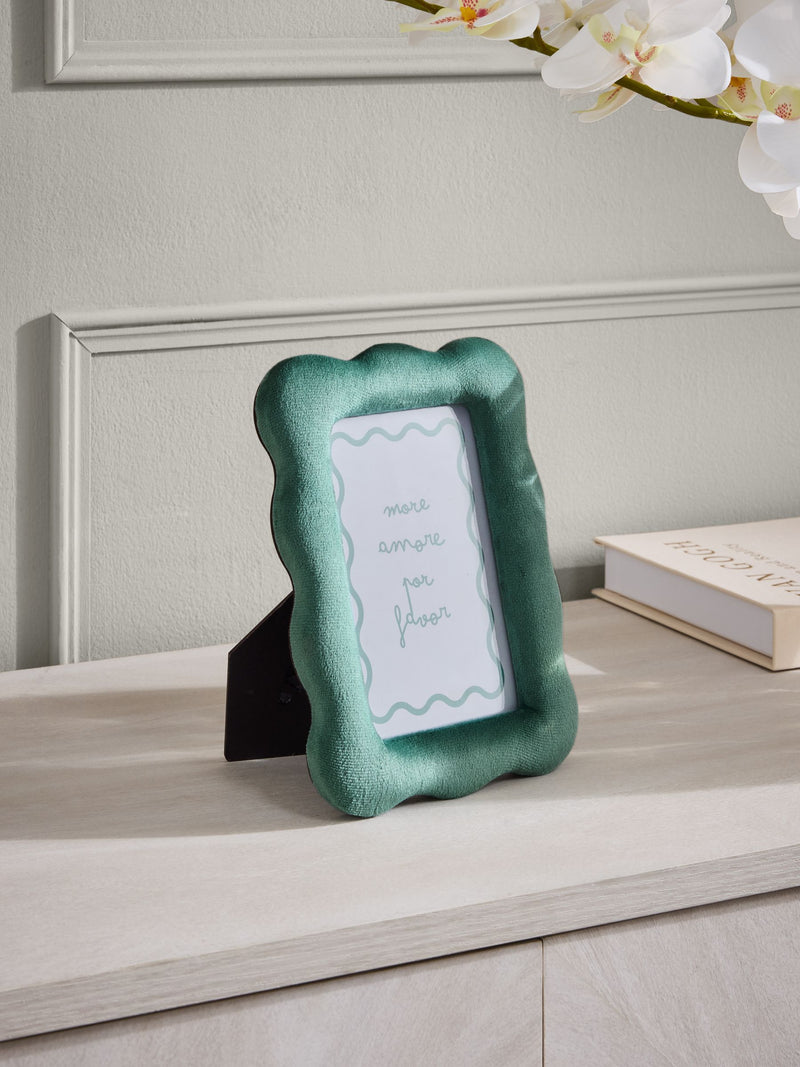Pink Velvet Wiggle Photo Frame