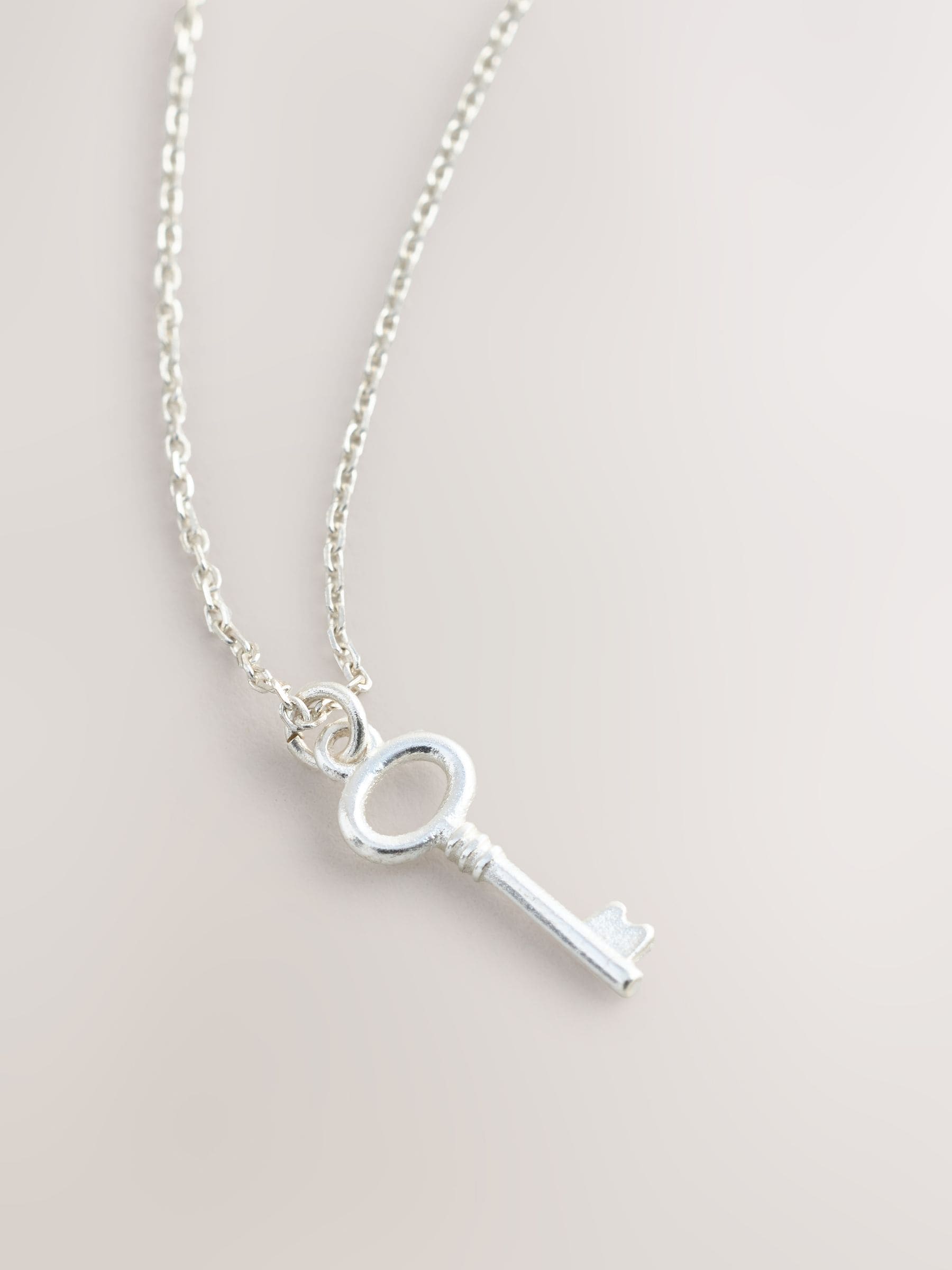 Silver sterling silver key necklace - British product