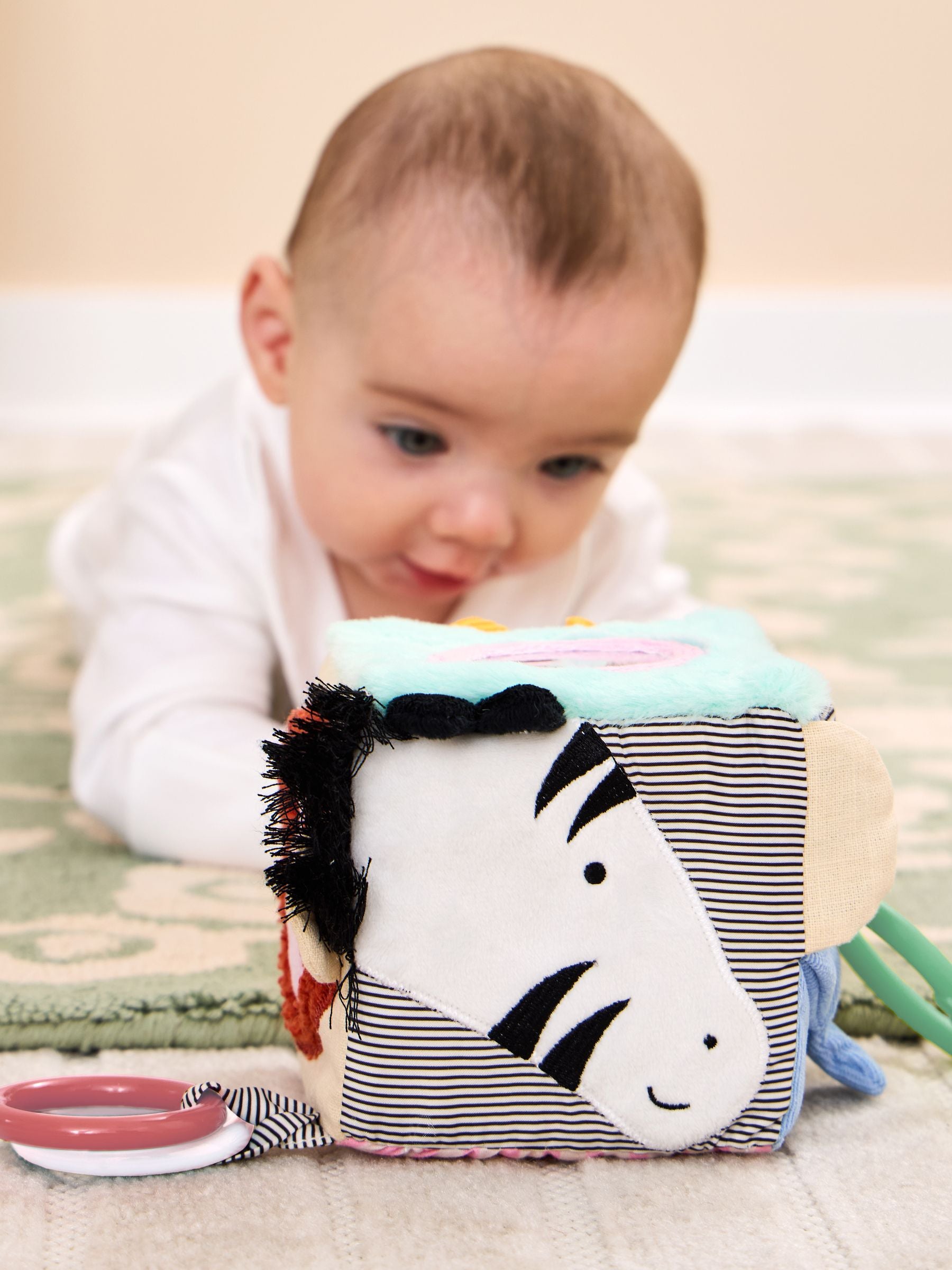 JoJo Maman Bébé safari activity cube baby toy, UK version