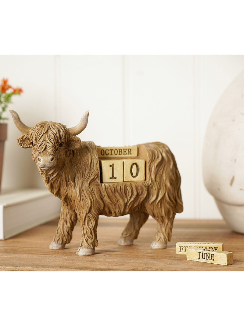 Country Living brown highland cow figurine perpetual calendar - British product