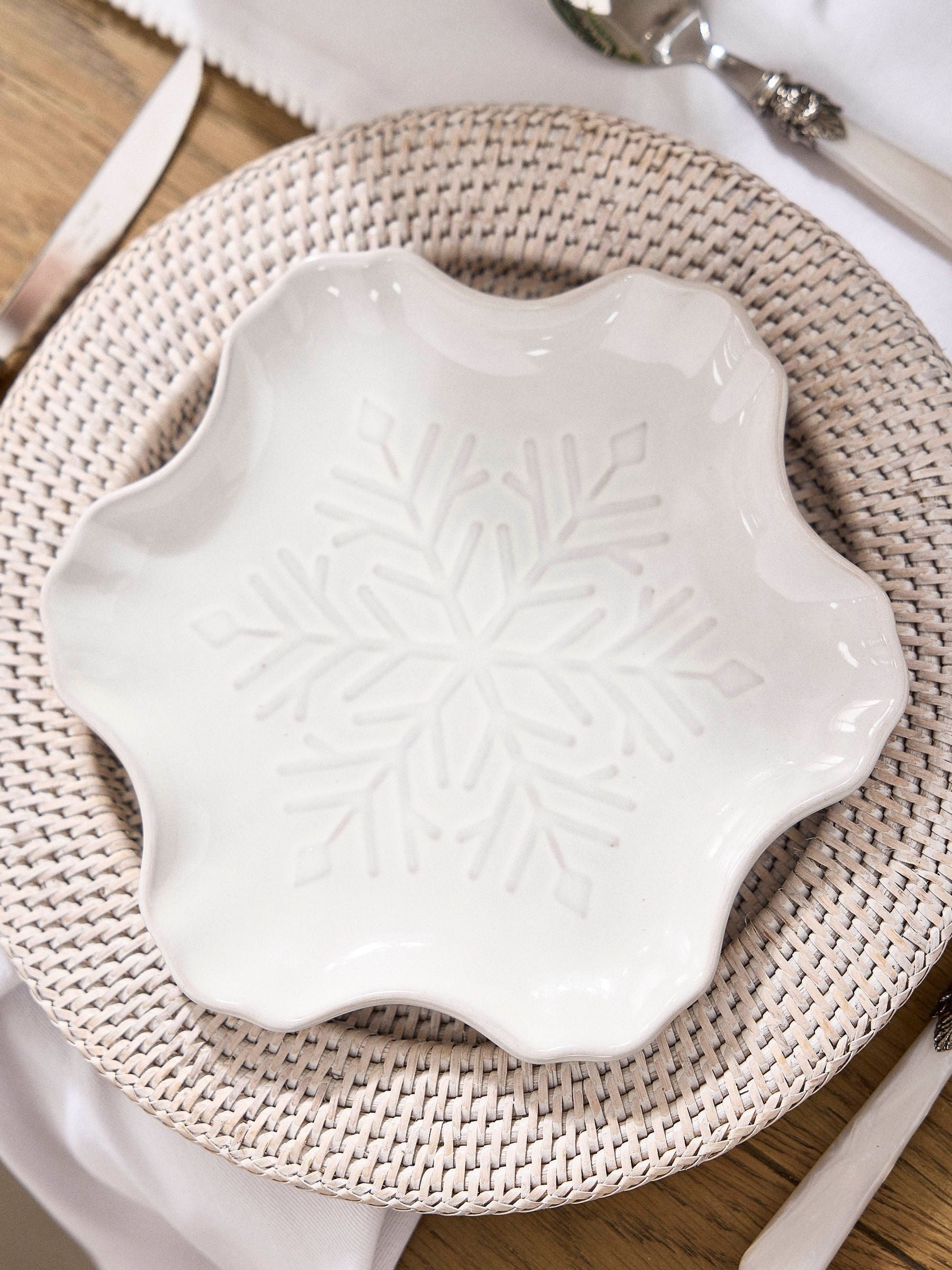 Dibor white snowflake dinner plates set of 2 (British brand)