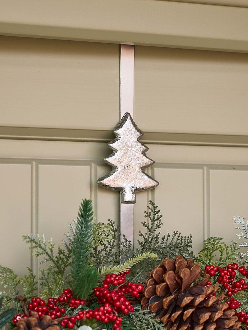 Dibor metal wreath hanger with burnished metallic finish (British brand)