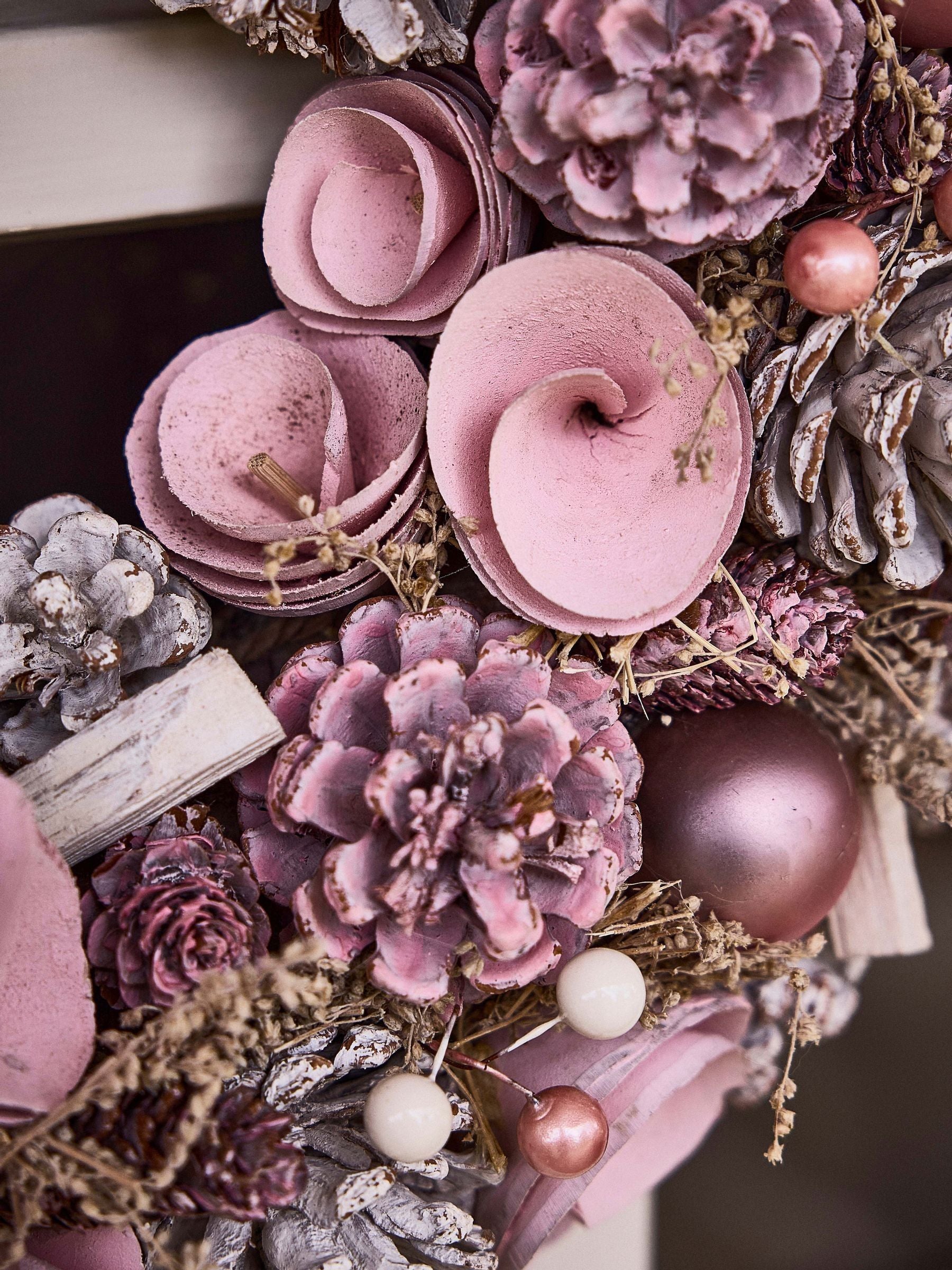 Dibor pink roses wreath 38cm, imported from the UK