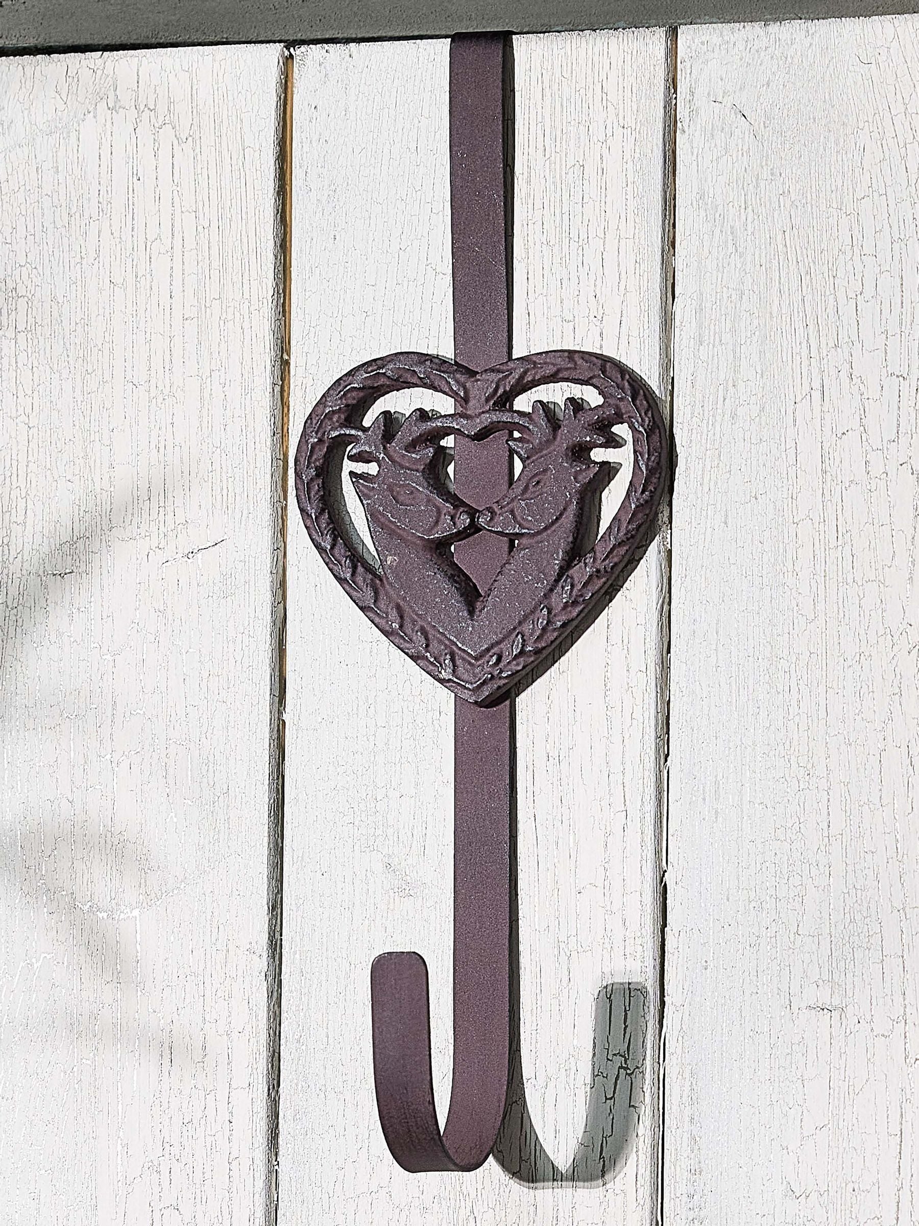 Dibor metal wreath hanger with kissing deer design, UK version