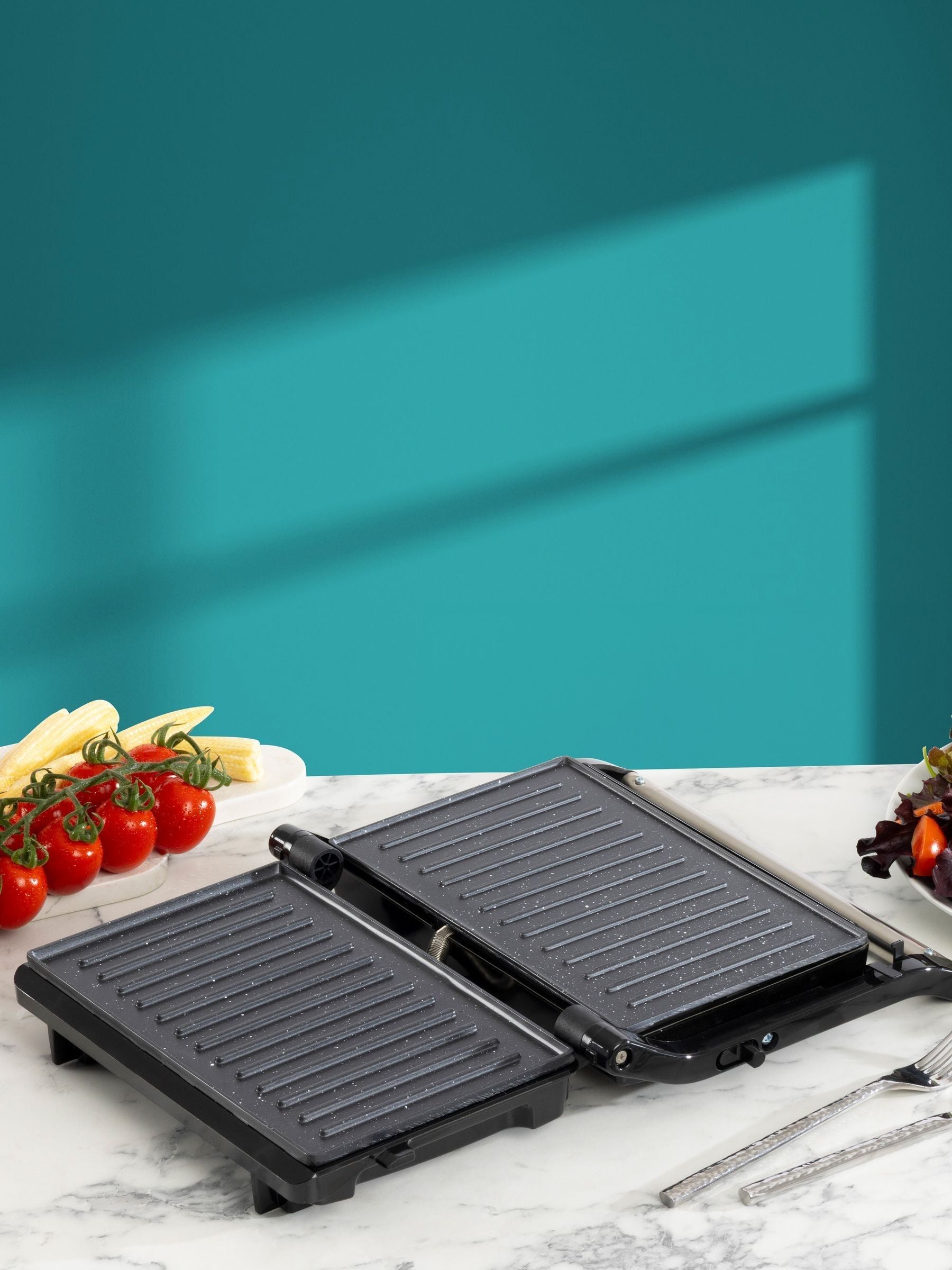Daewoo stainless steel mini panini press, imported from the UK