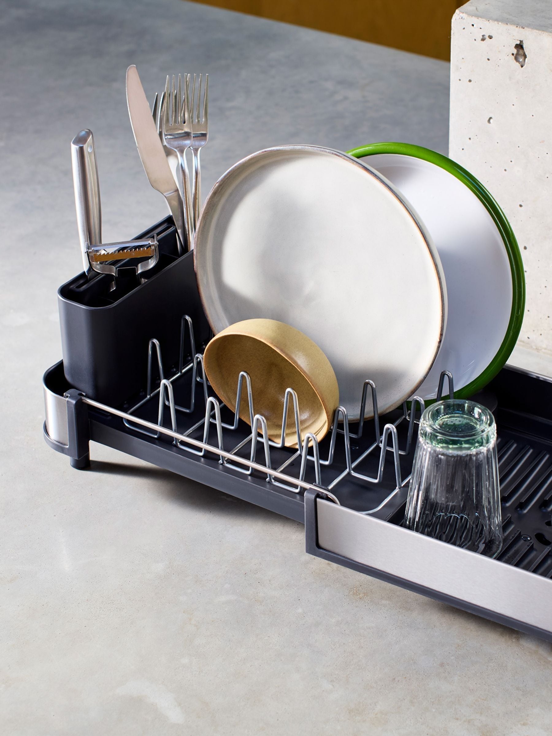 Joseph Joseph expandable dish rack Light Stone (British brand)