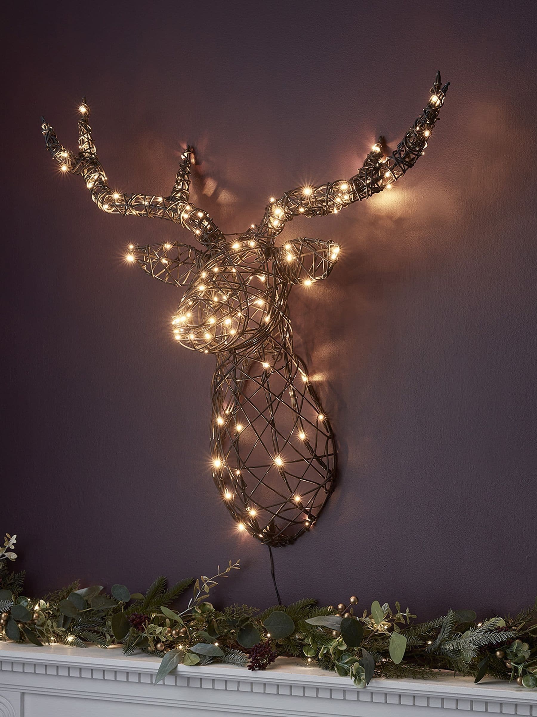 Lights4fun rattan stag head LED wall light 80cm, UK version