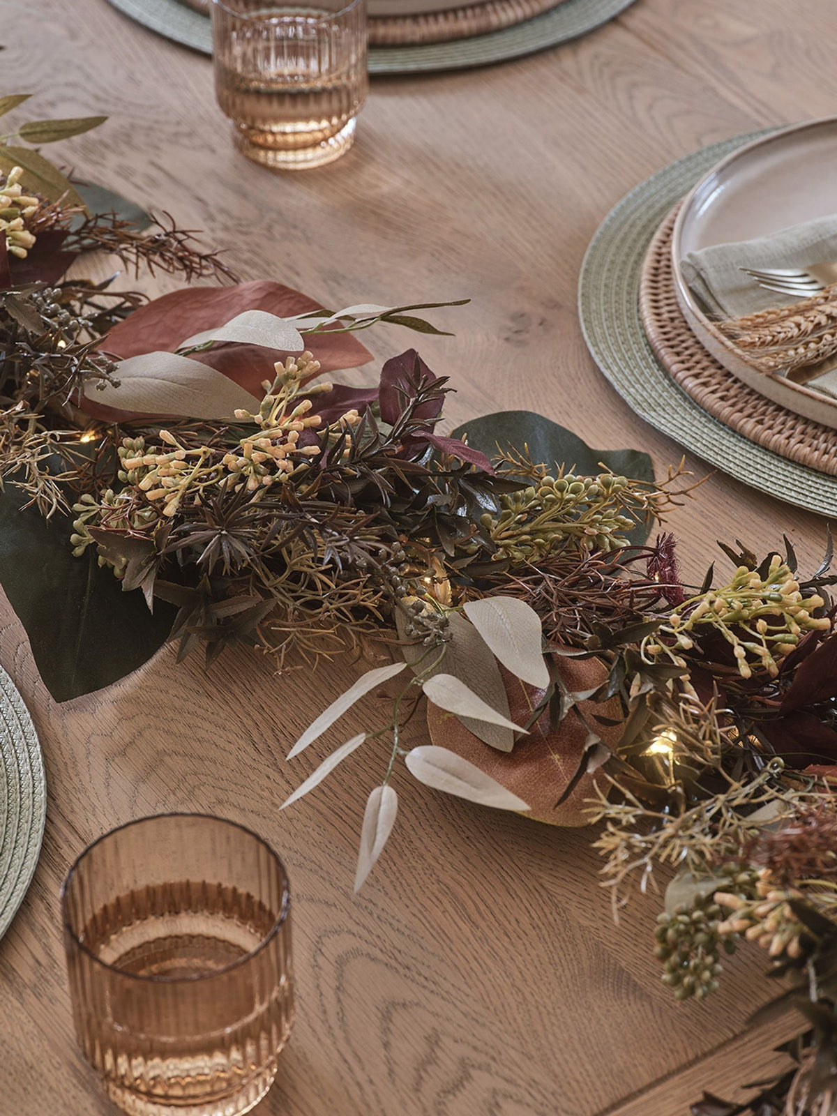 Lights4fun pre lit autumn winter garland 2m - British product