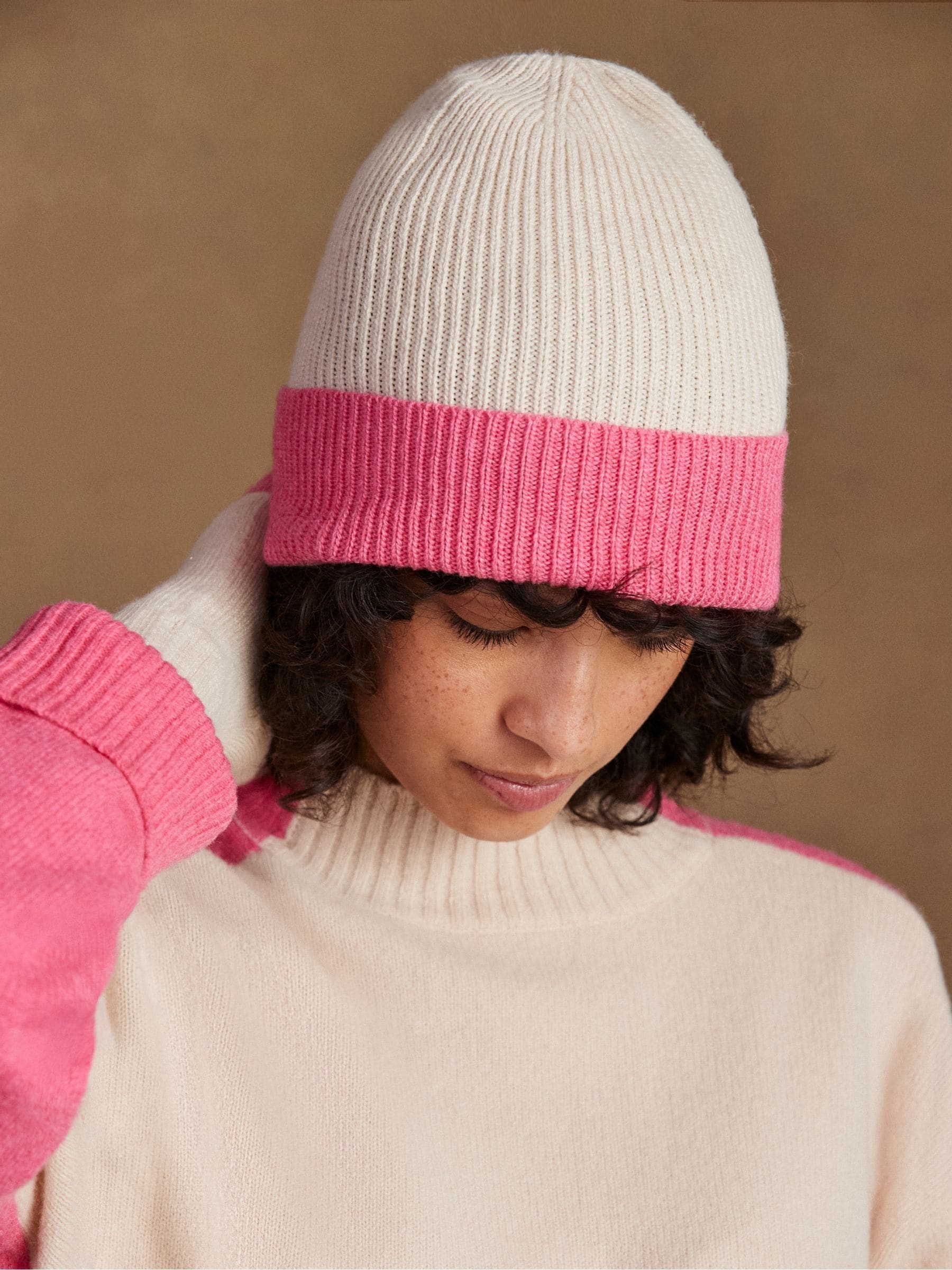 Ro&Zo pink colour block beanie hat with cashmere (British brand)