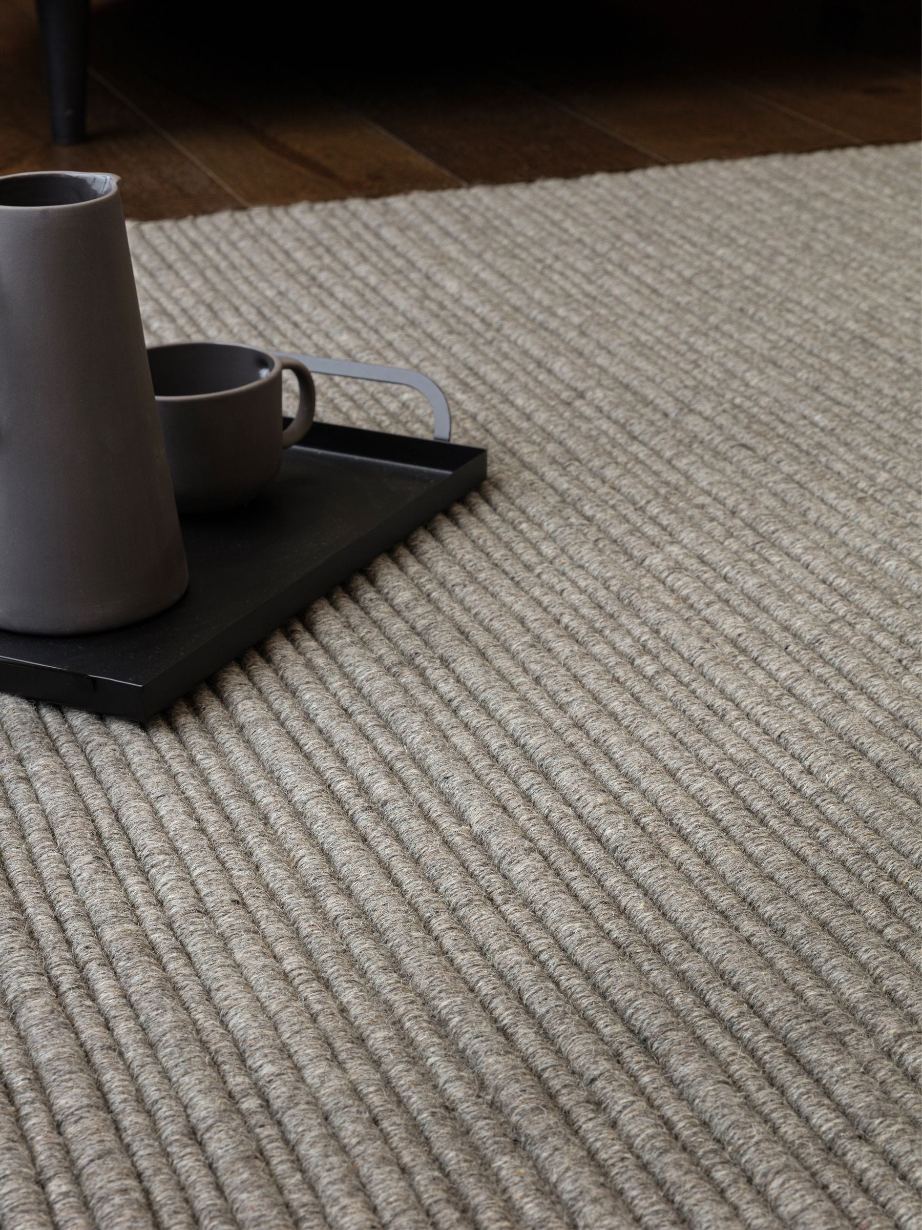 Asiatic Rugs Greige Ravine rug - British product