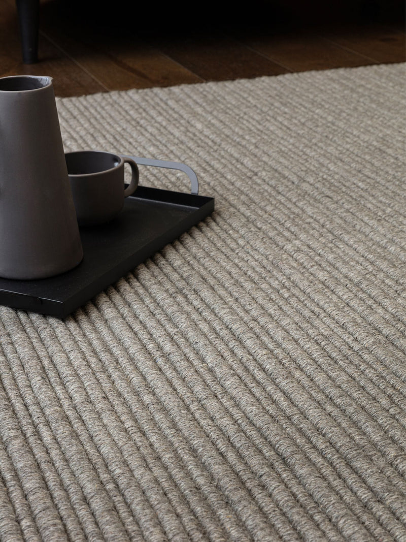 Asiatic Rugs Greige Ravine rug - British product