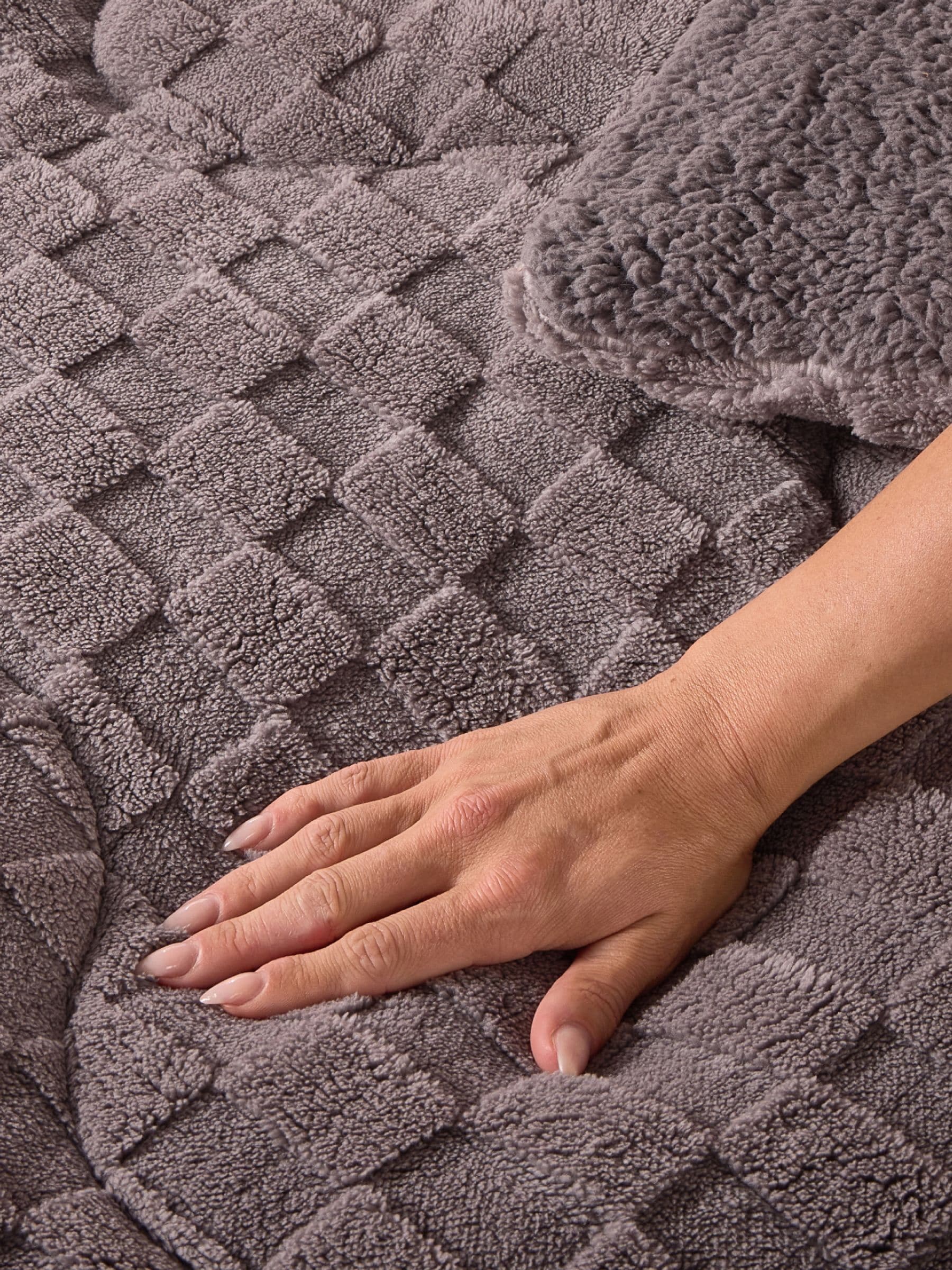 Downland coverless duvet chunky waffle 10.5 tog, imported from the UK