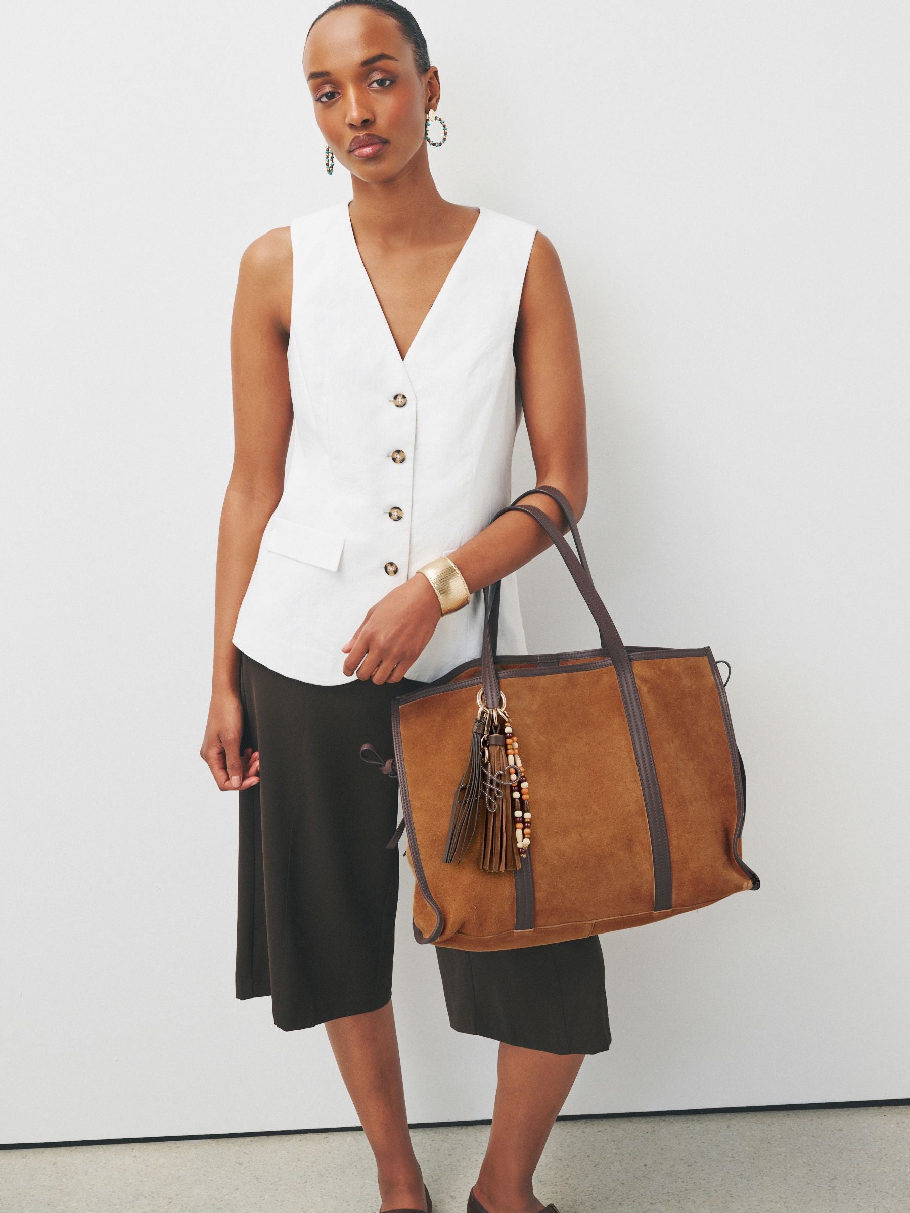 N.Premium oversized suede shoulder bag in tan brown, imported from the UK