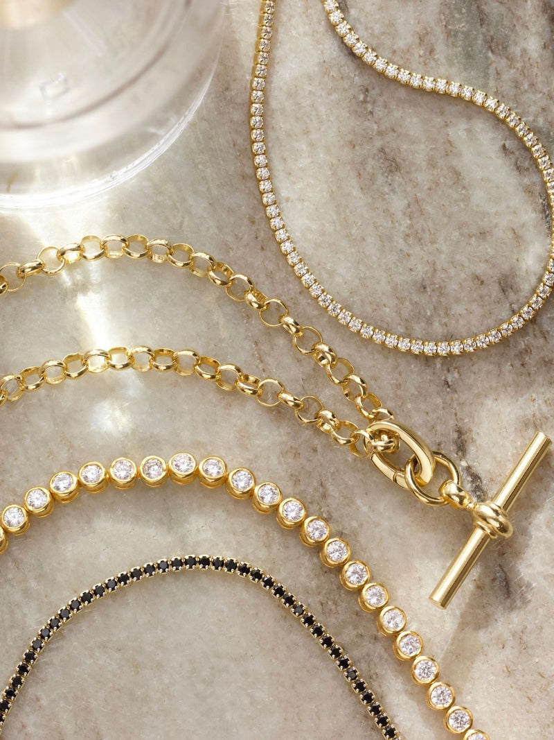 Carrie Elizabeth gold tone T bar chain necklace 18 inch (British brand)