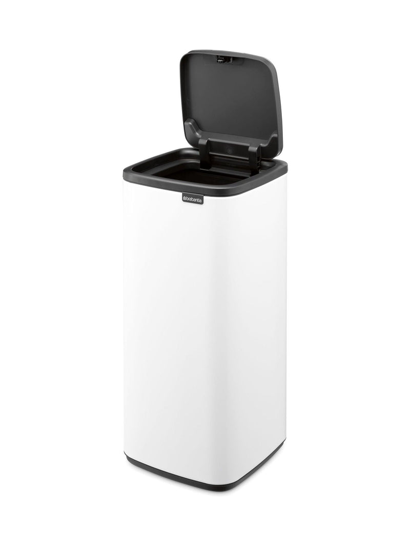 Brabantia white pedal bin 30 litres, UK version