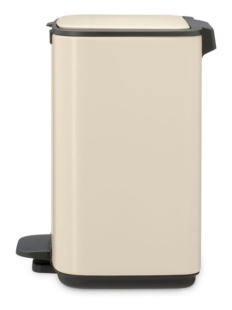 Brabantia Pedal Bin Soft Beige 4L, UK version