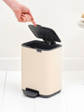 Brabantia Pedal Bin Soft Beige 4L, UK version