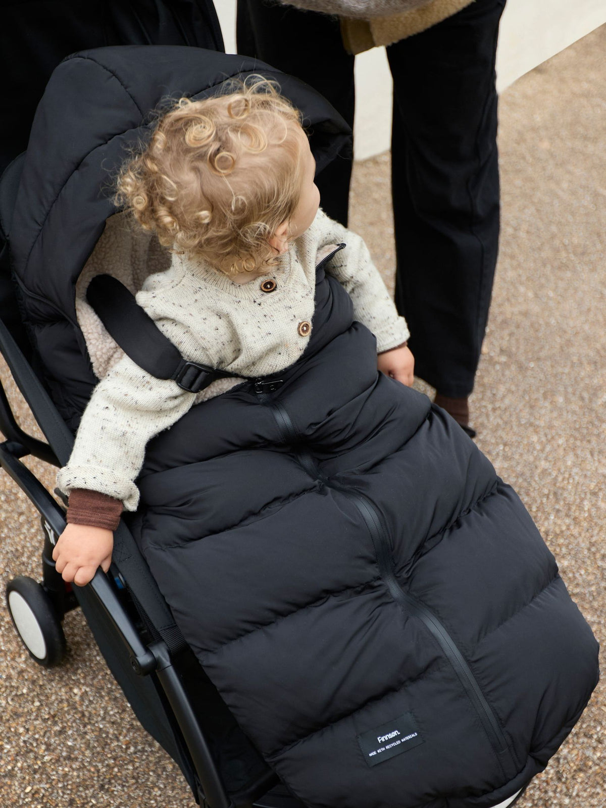 Finnson Black Alma quilted foot muff - British product