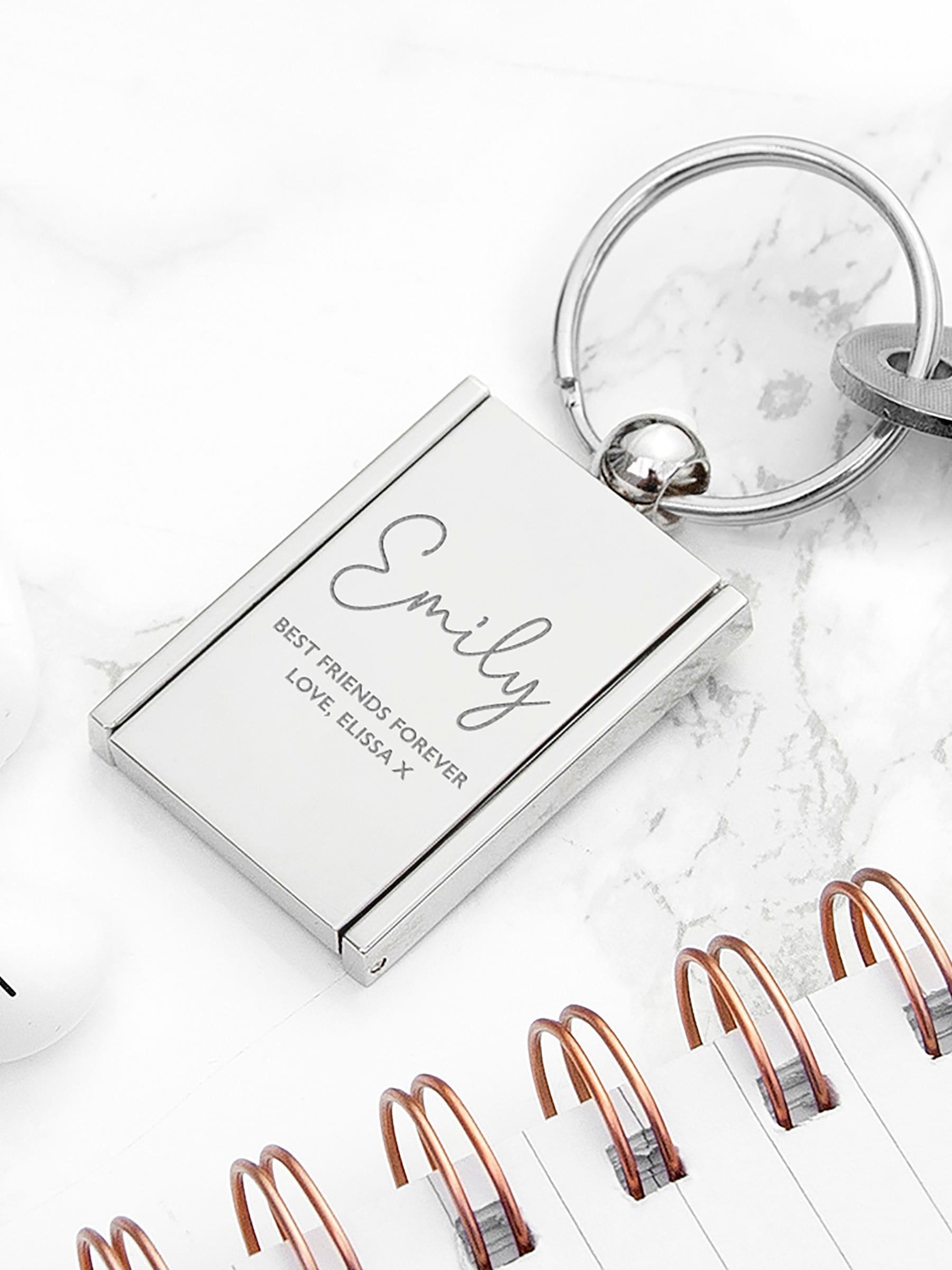Treat Republic personalised special person mini frame keyring (British brand)