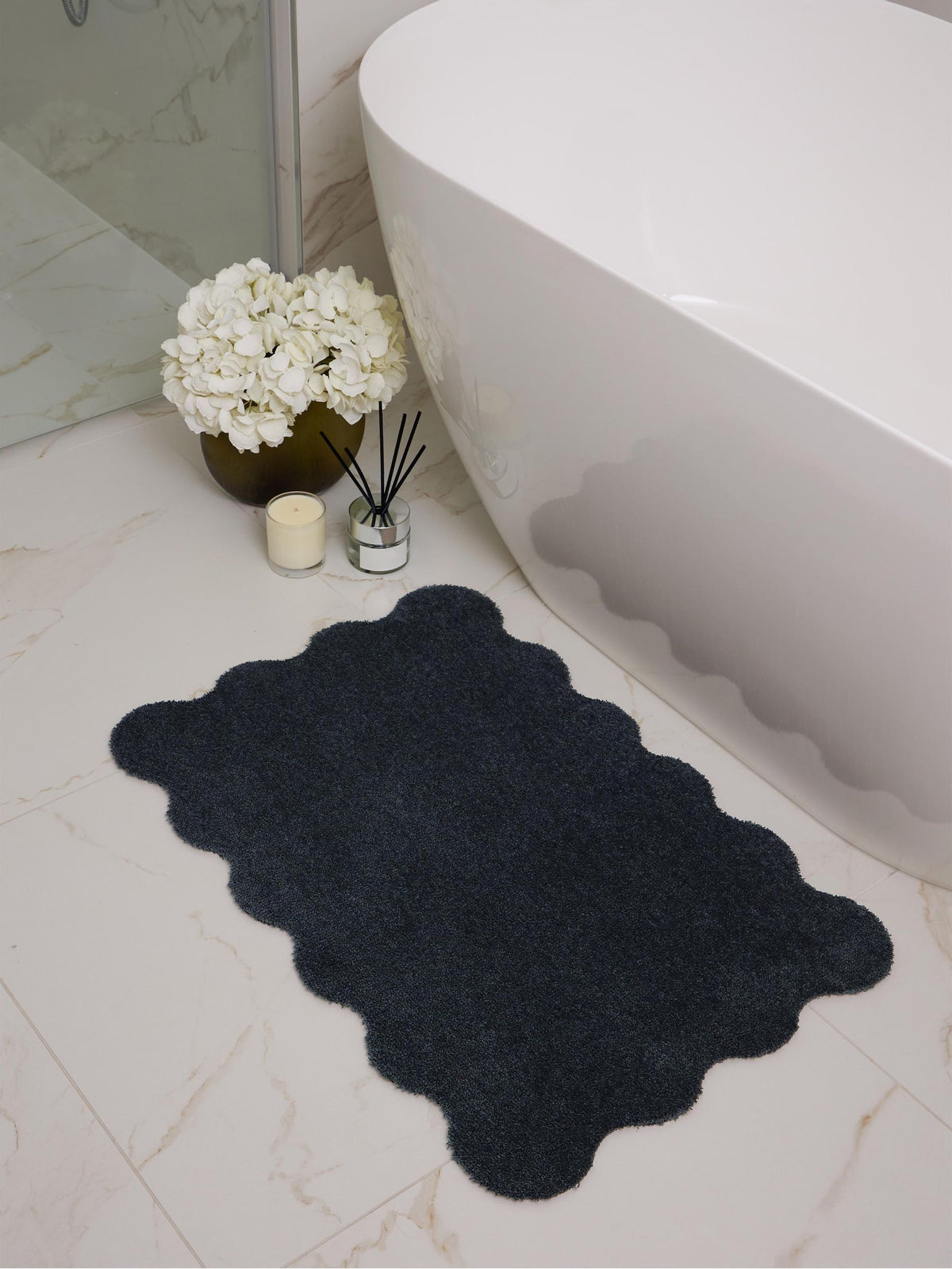 My Mat charcoal soft scalloped bathmat 50x80cm, UK version