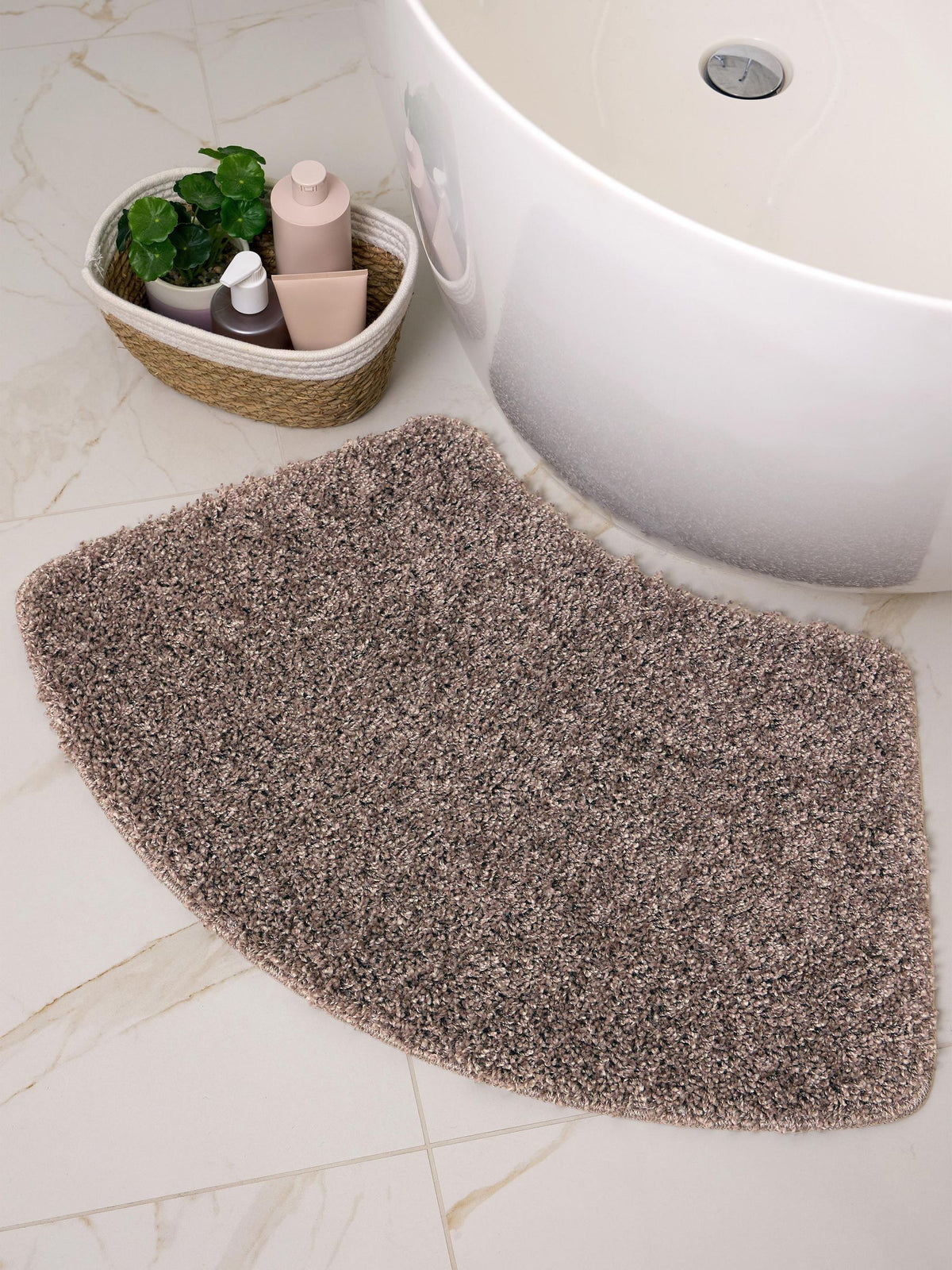My Rug Green Shaggy Curved Bathmat