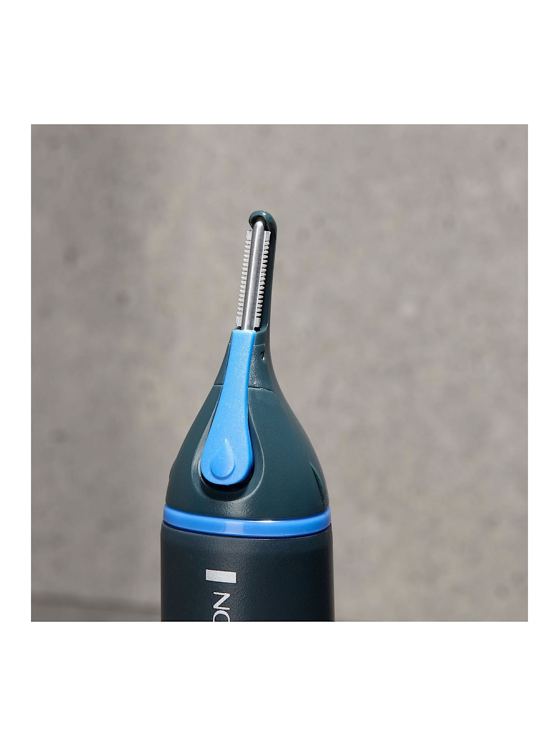 Remington Nano nose and ear trimmer - British product