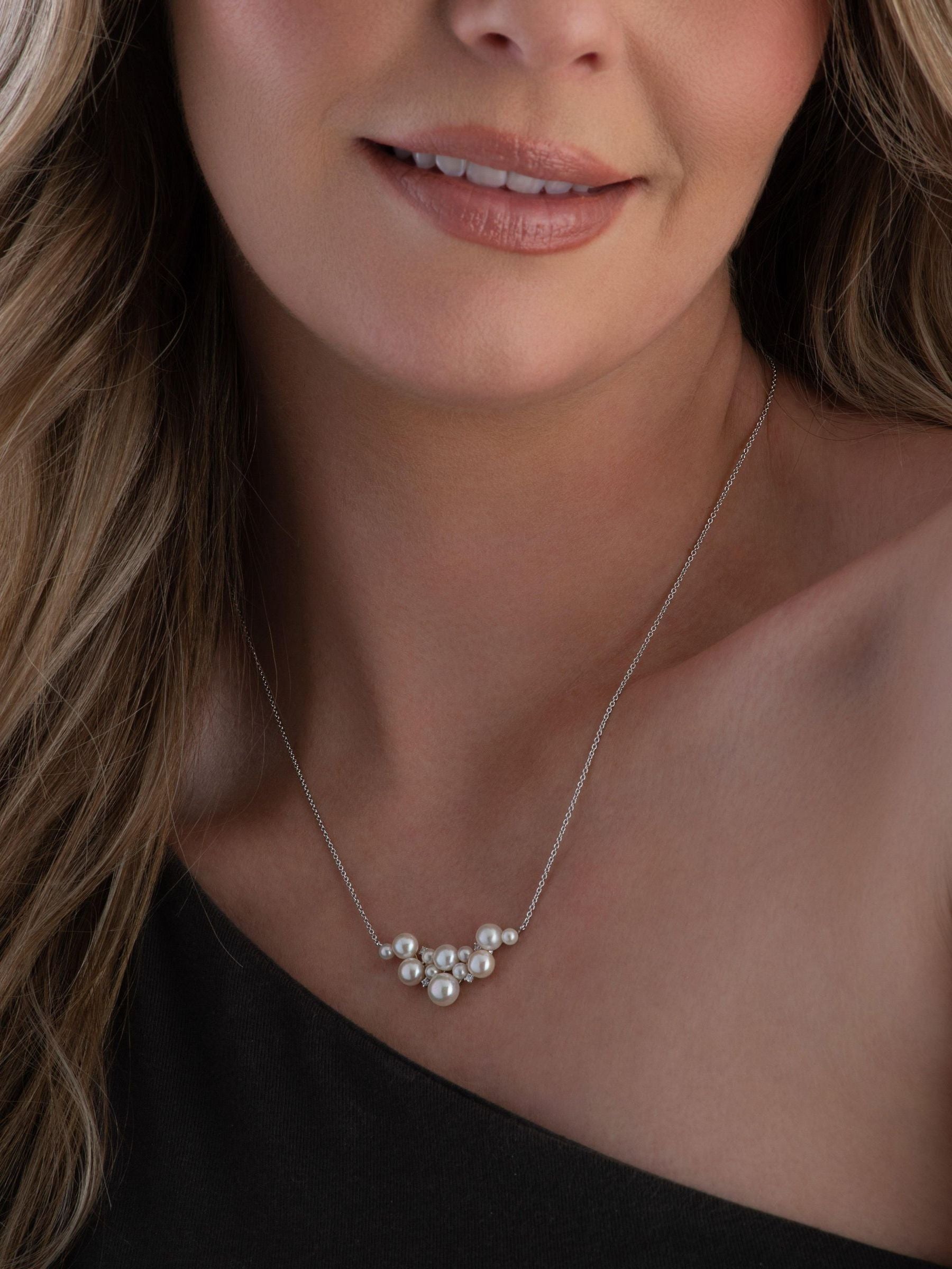 Beaverbrooks cubic zirconia freshwater pearl necklace sterling silver - British product