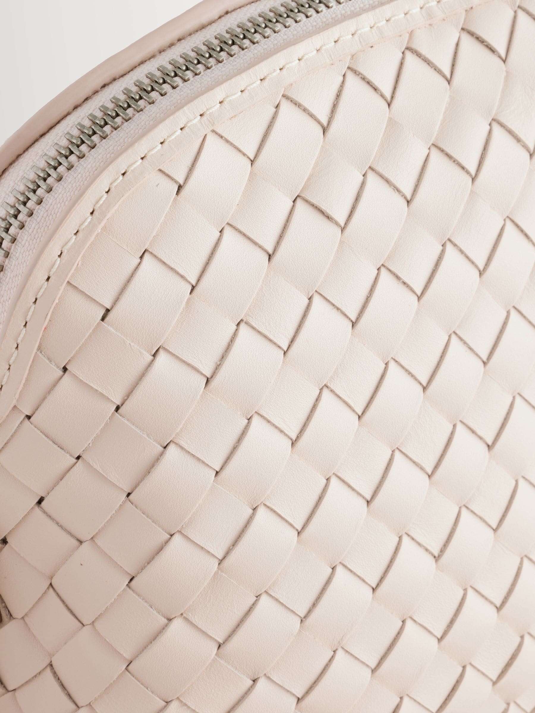 Dragon Diffusion Sand Chunky Fellini Pochette Bag