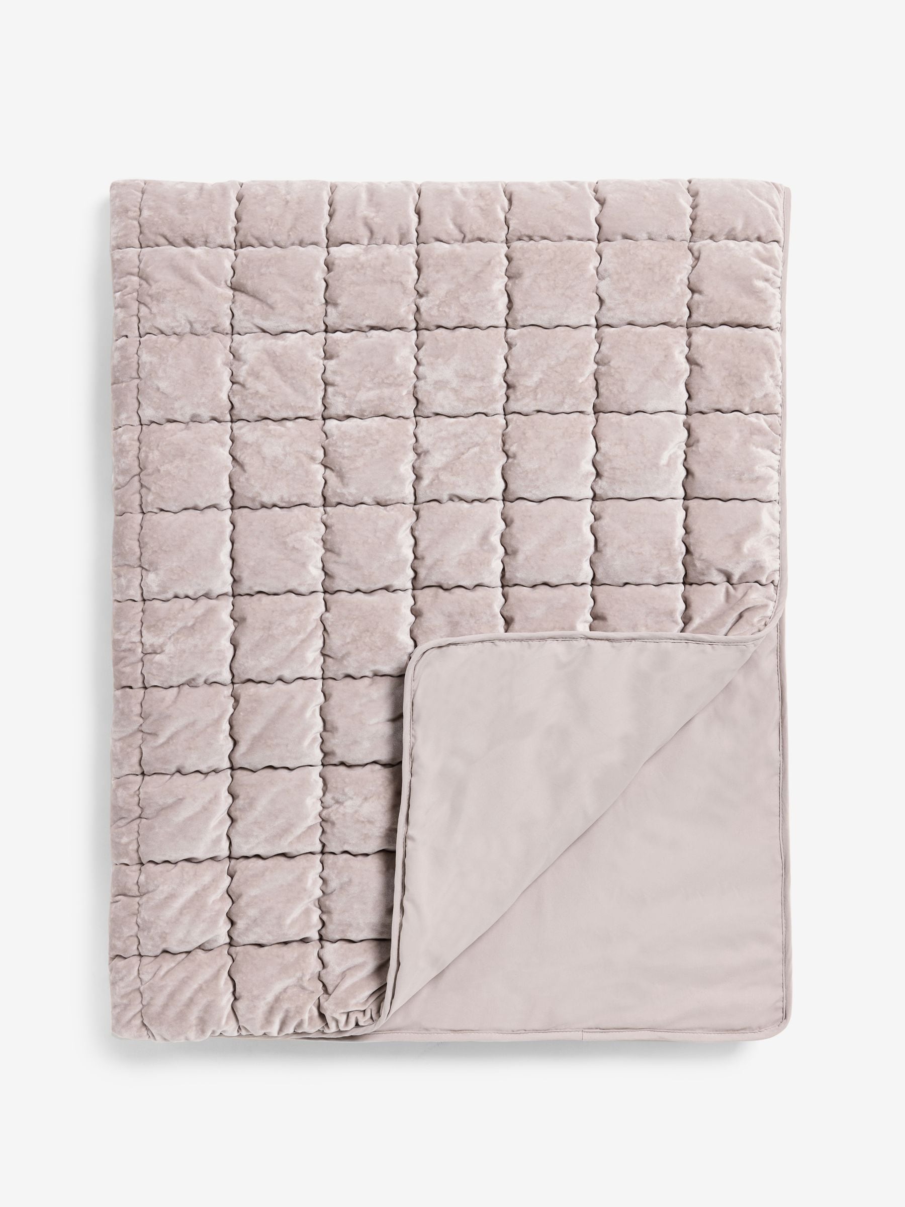 Natural Darcie quilted bedspread in champagne velvet (British brand)