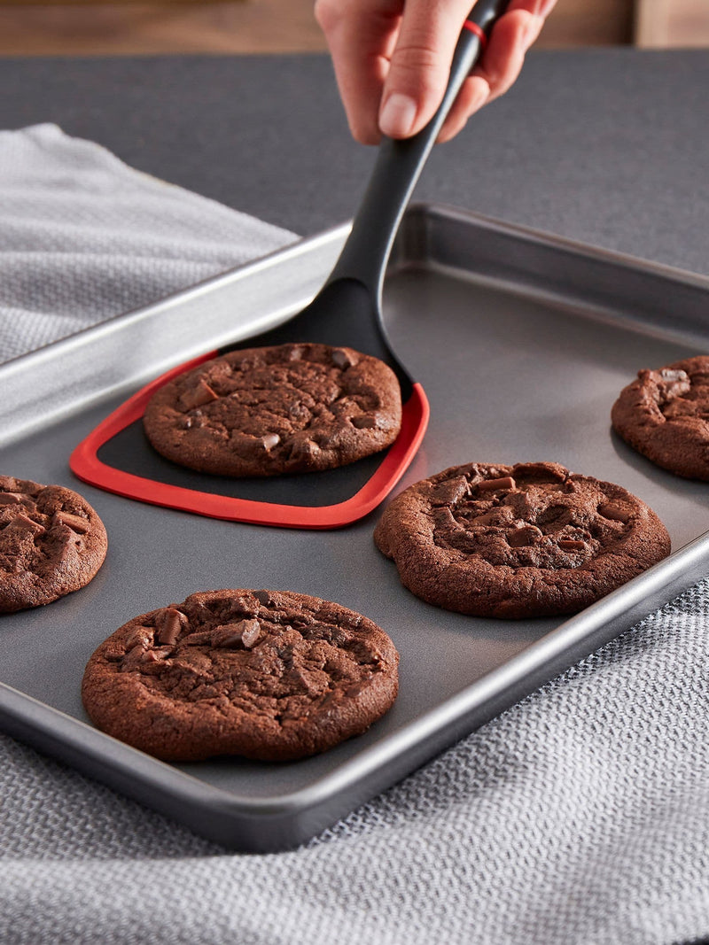 Morphy Richards 15x10 inch oven trays, set of 2, British brand