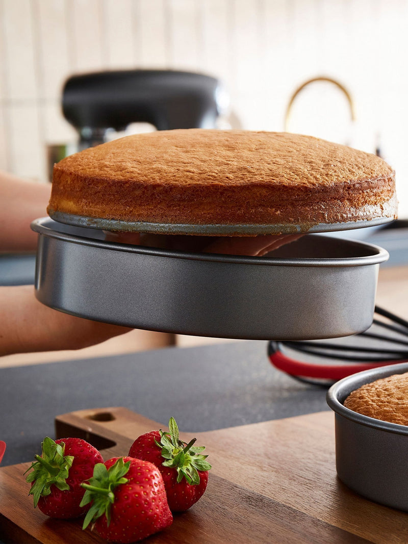 Morphy Richards silver grey loose base cake tin set 8 inch - British product