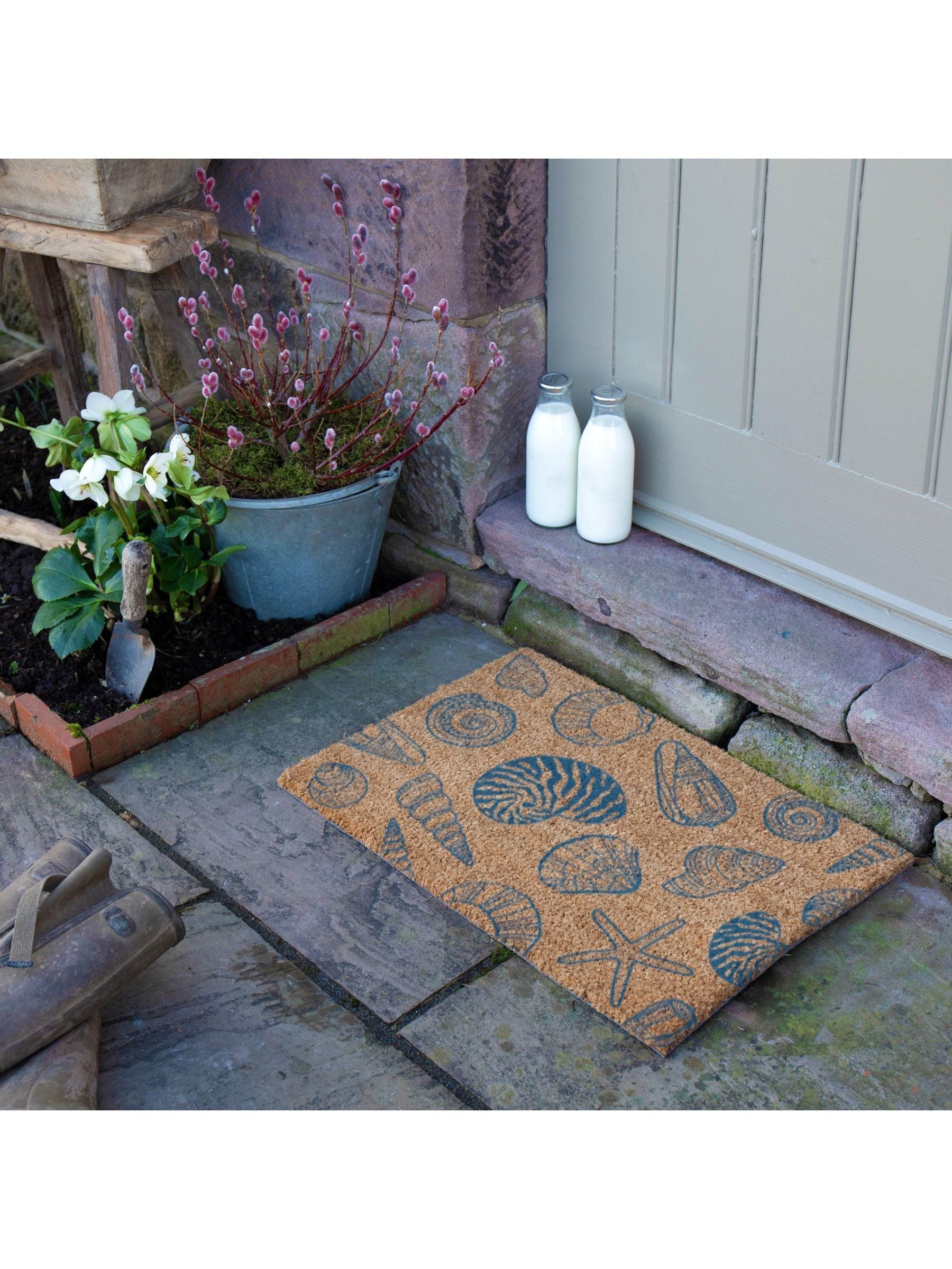 Artsy Mats Brown Shells doormat 60x40cm, UK version
