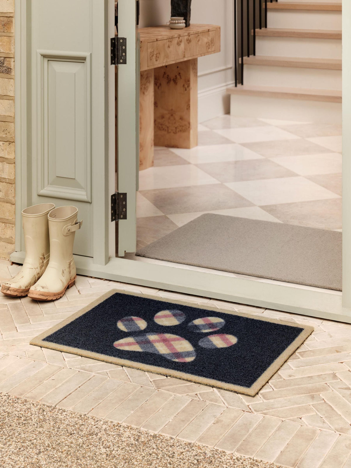 Hug Rug outdoor mat Navy Tartan Paw - British product