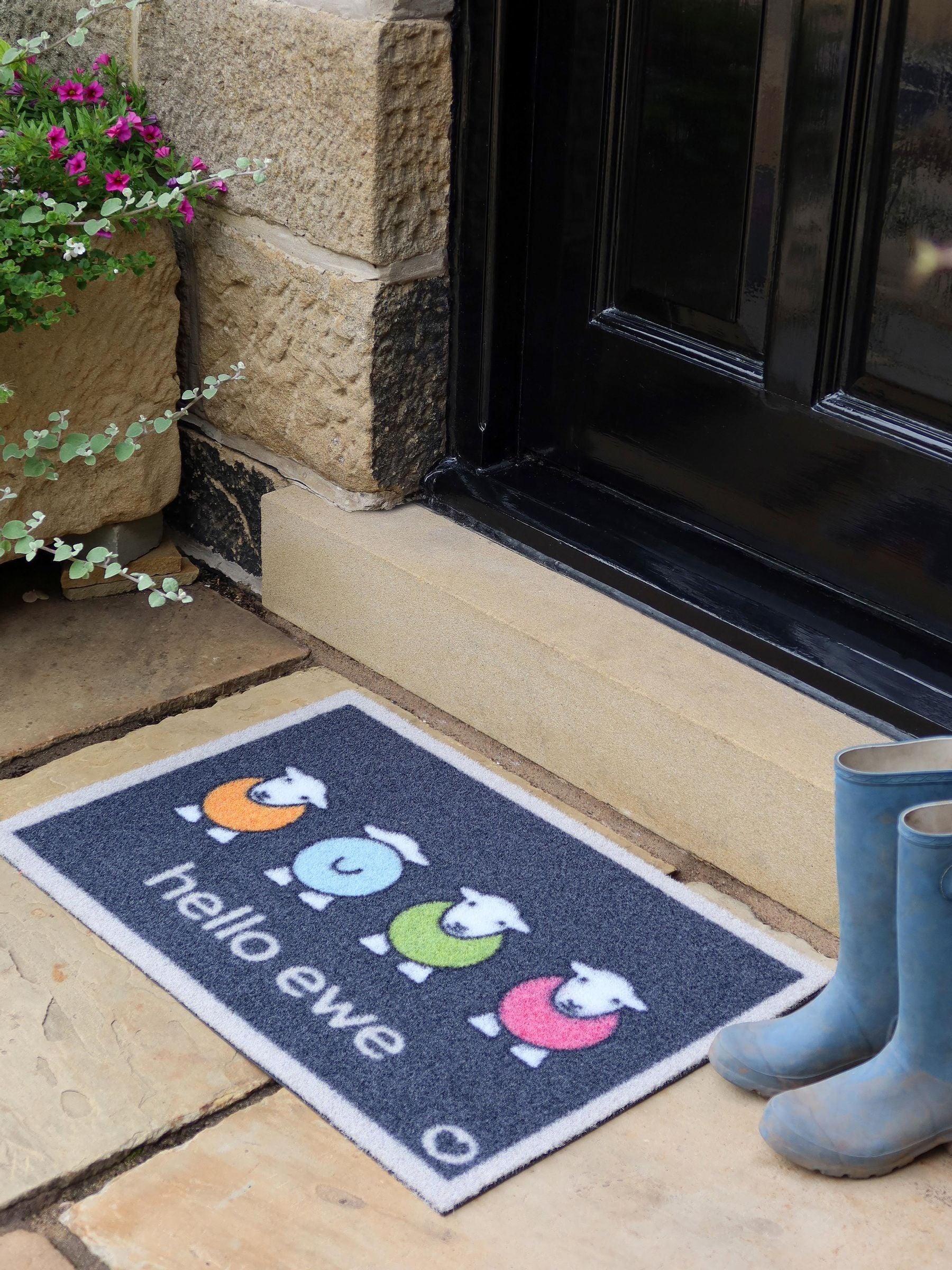 Hug Rug Navy Hello Ewe outdoor doormat, UK version
