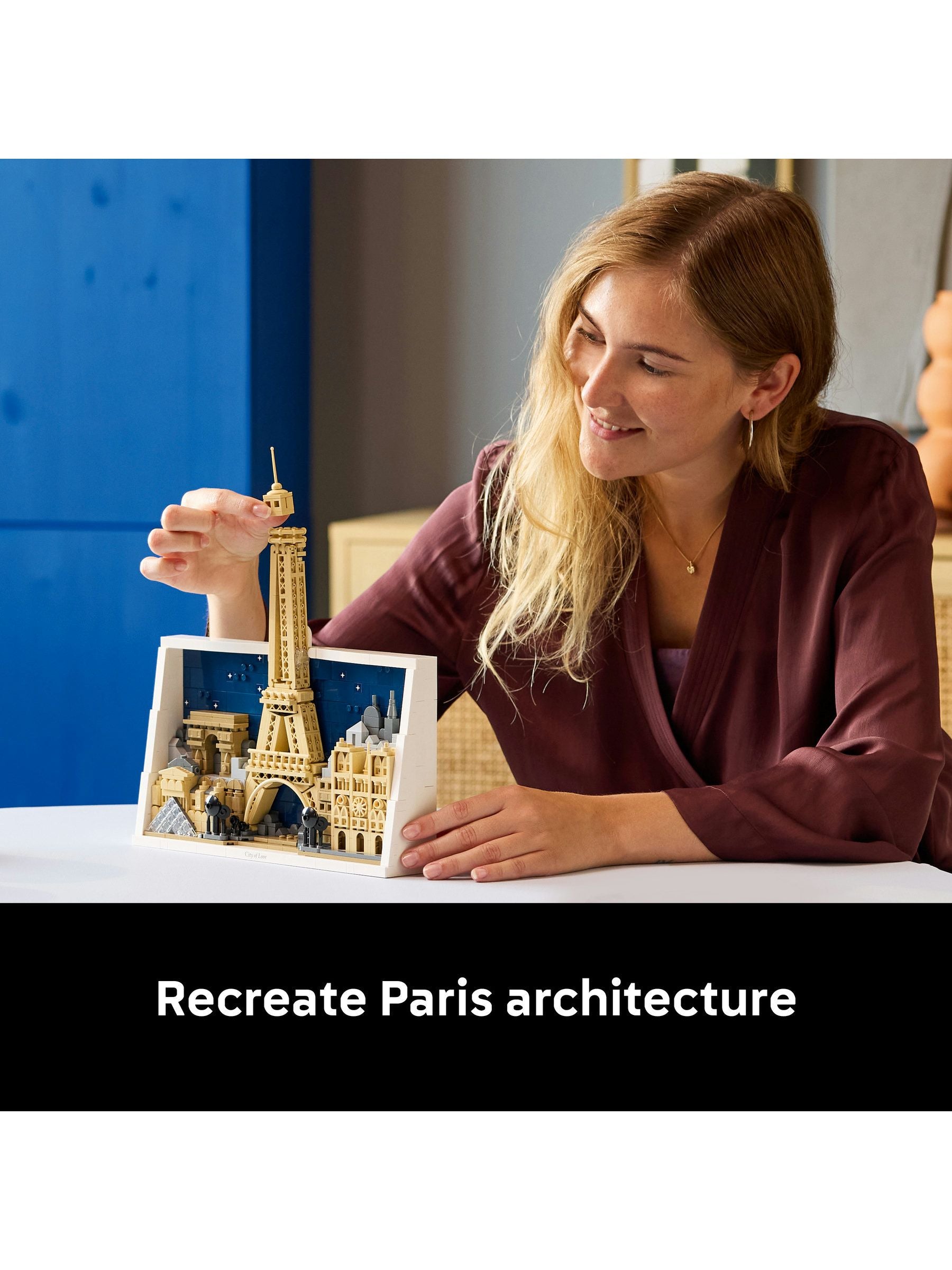 LEGO Architecture Paris City of Love building set 21064 (British brand)