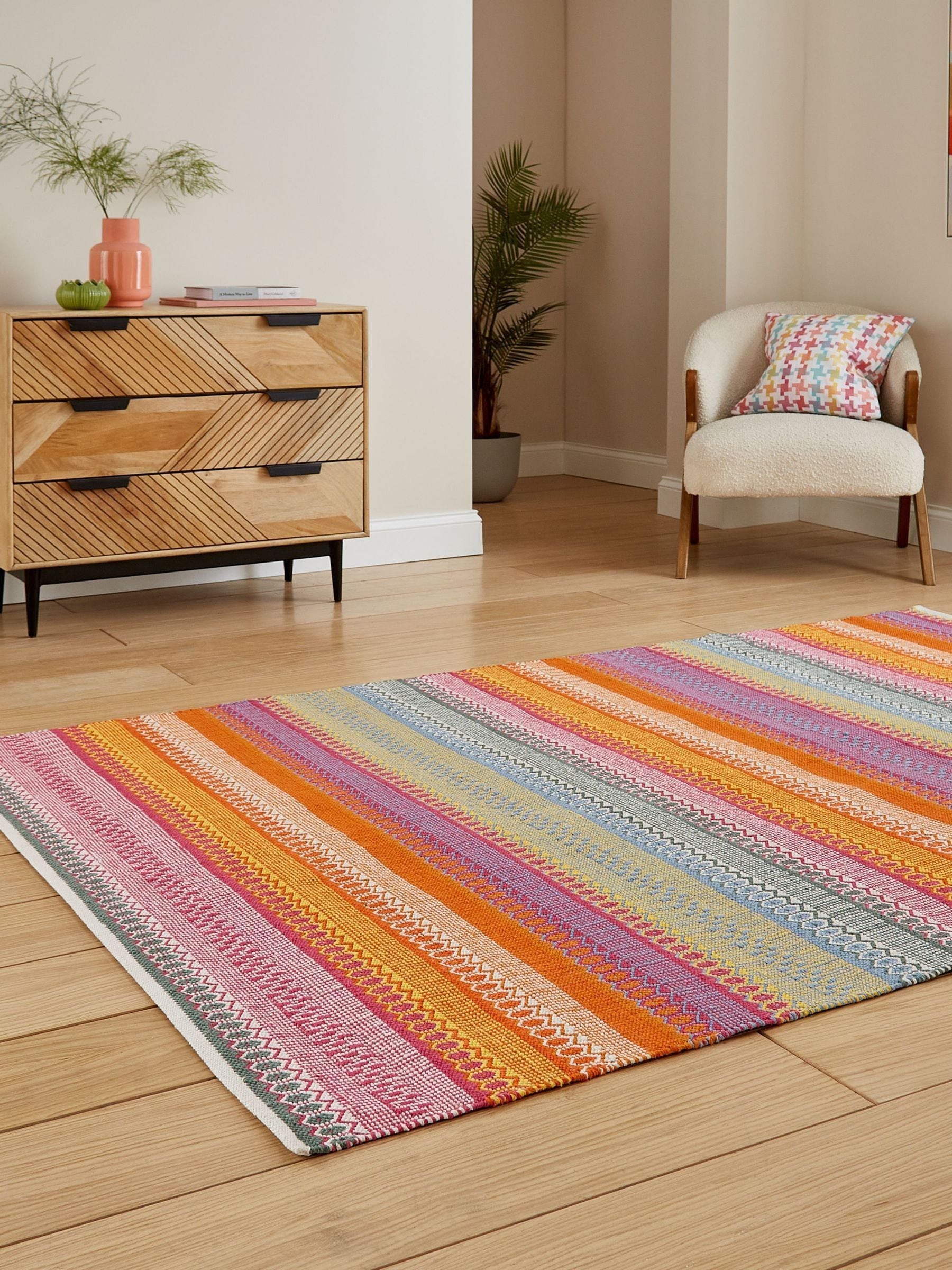 Think Rugs Cascade modern geometric rug, UK version