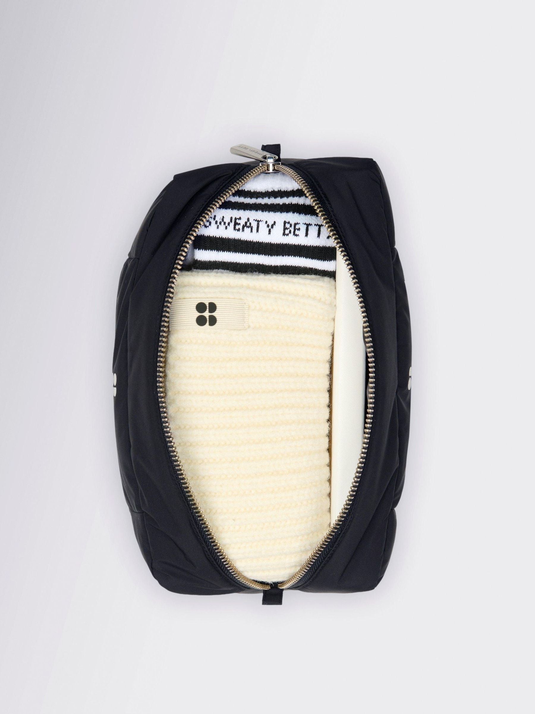 Sweaty Betty Nimbus Roam cross-body bag black (British brand)