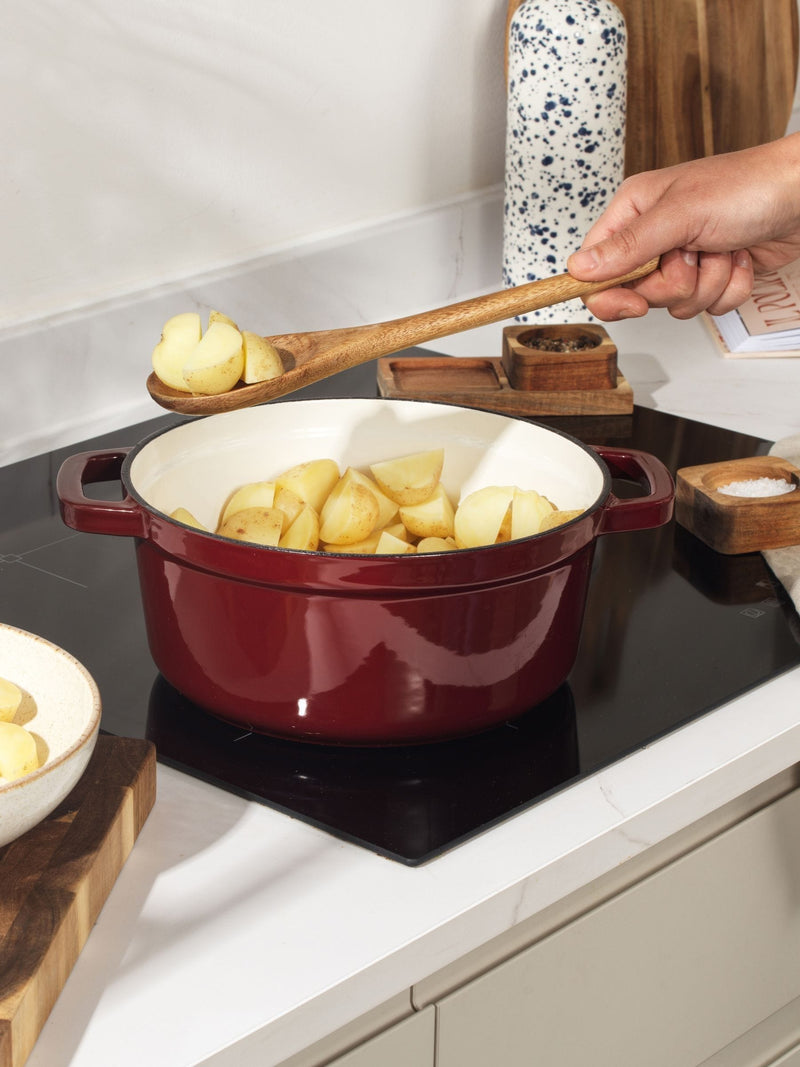 Salter cream cast iron casserole pot 3.4L (British brand)