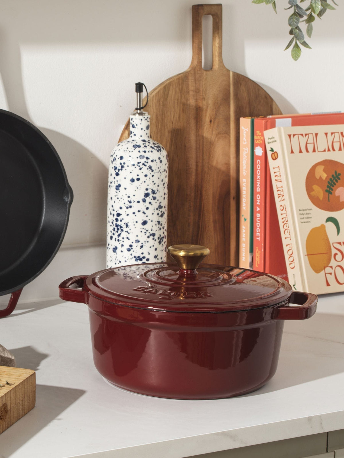 Salter cream cast iron casserole pot 3.4L (British brand)