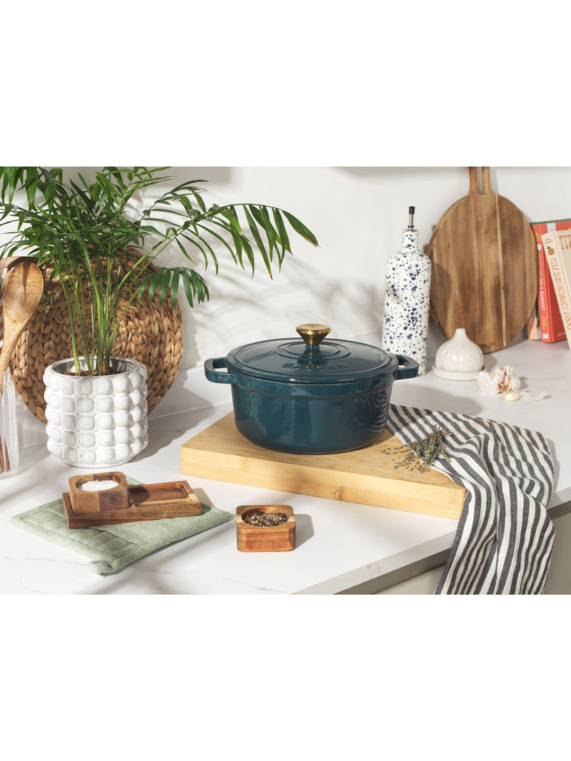 Salter Chester Cast Iron Casserole Pot Cream 3.4L