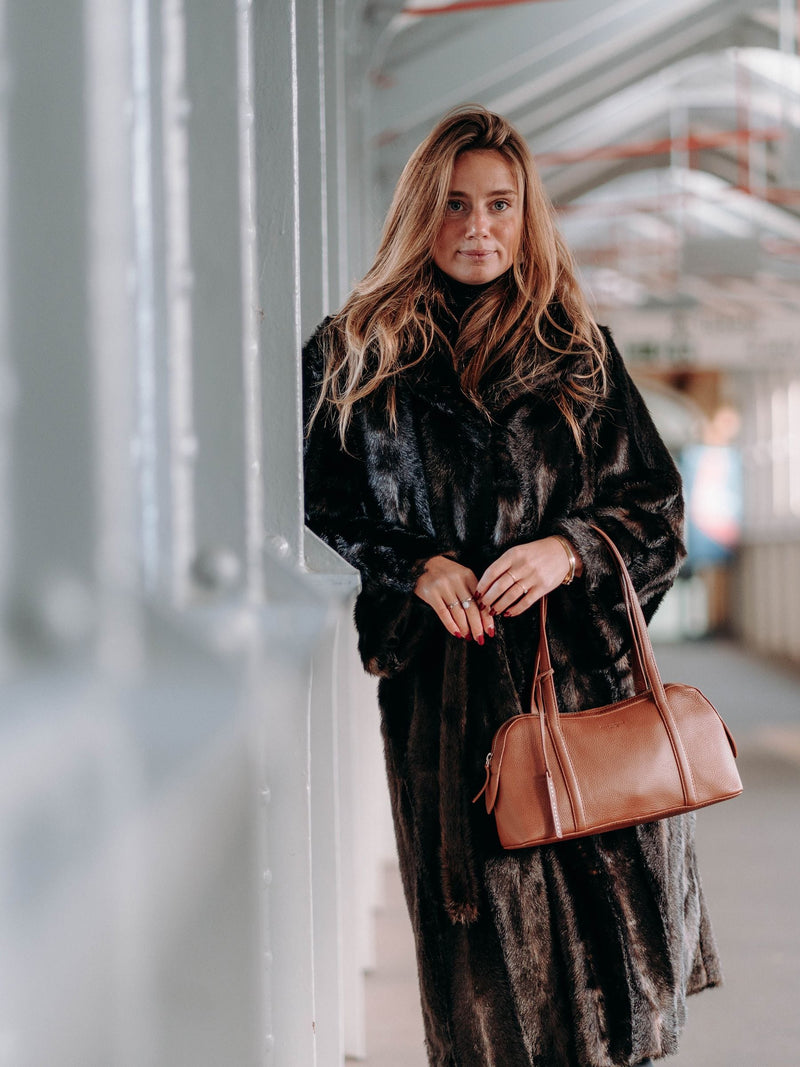 Pure Luxuries London Cleo brown leather handbag - British product