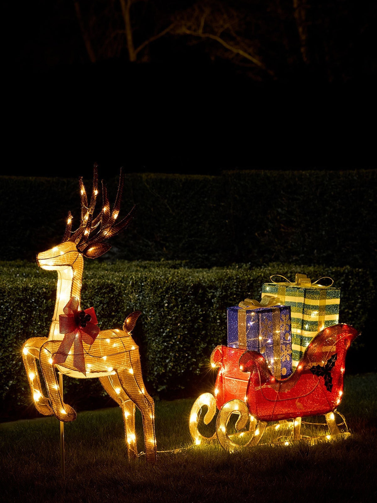 Lights4fun 3D Christmas reindeer and sleigh LED light figure 1m - British product