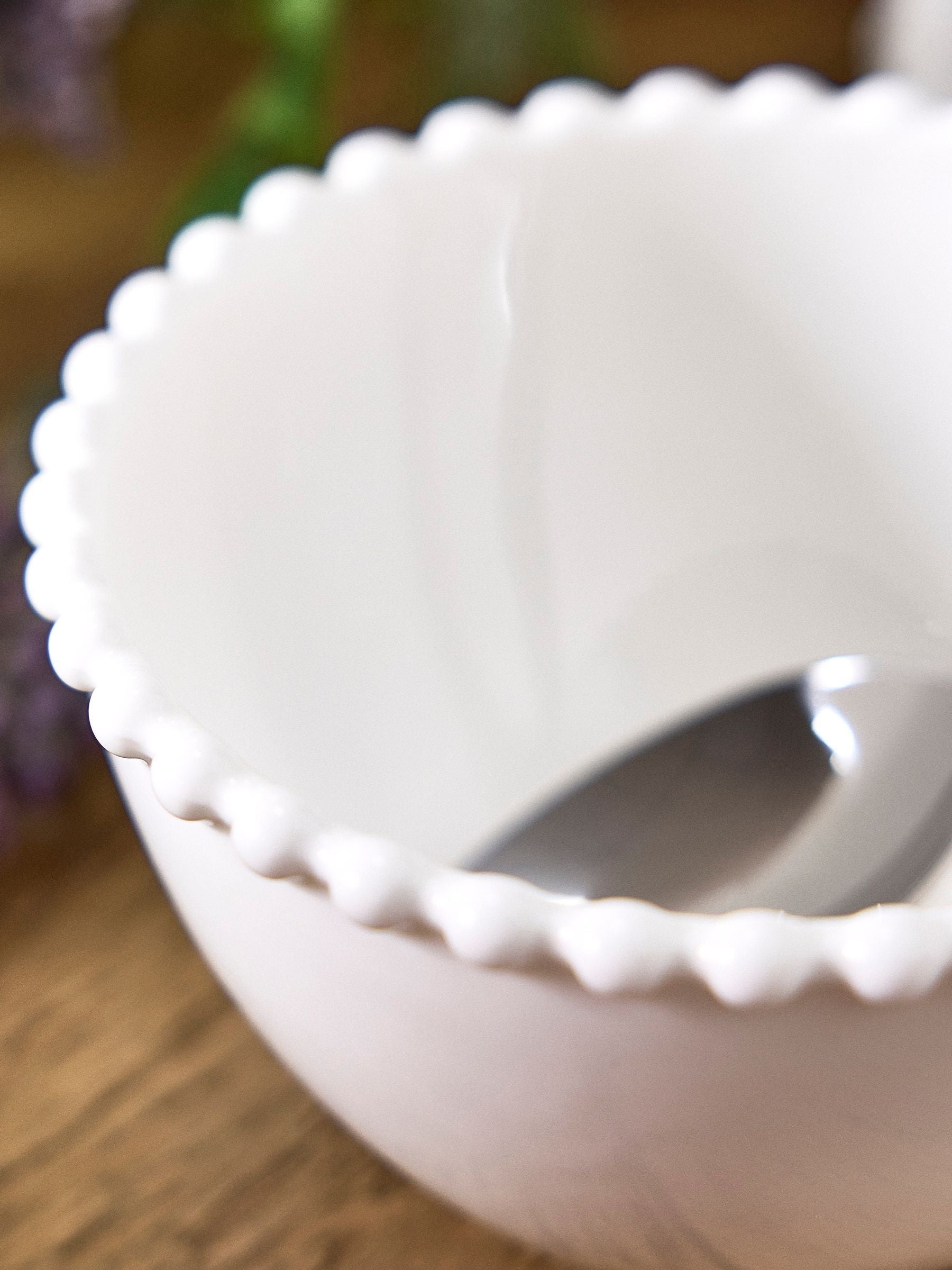 Dibor set of 4 white beaded edge stoneware bowls - British product