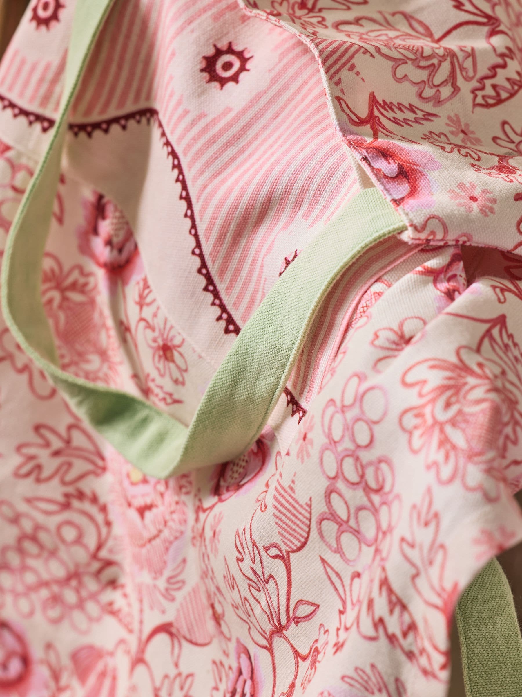 Cath Kidston pink Spitalfields silk apron one size - British product